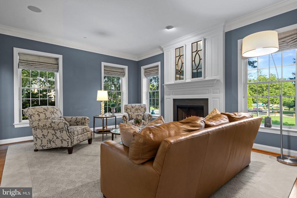 210 QUISSET LANE Unit:           