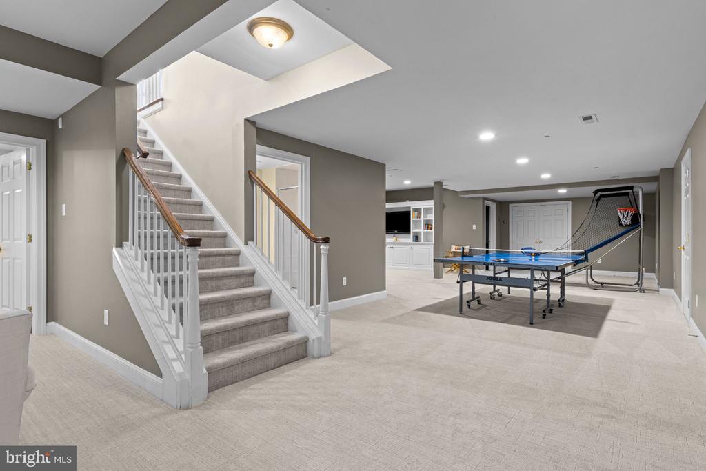 210 QUISSET LANE Unit:           