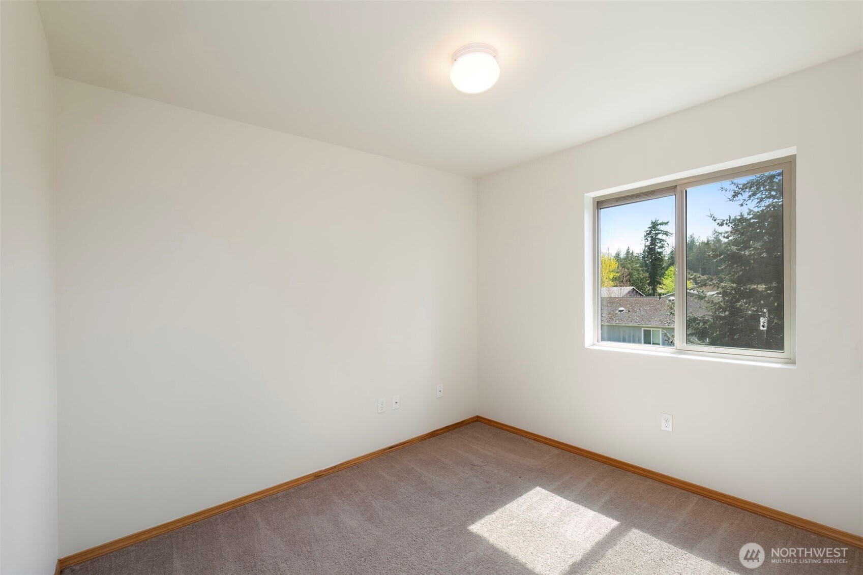 382 NE Ohenry Court