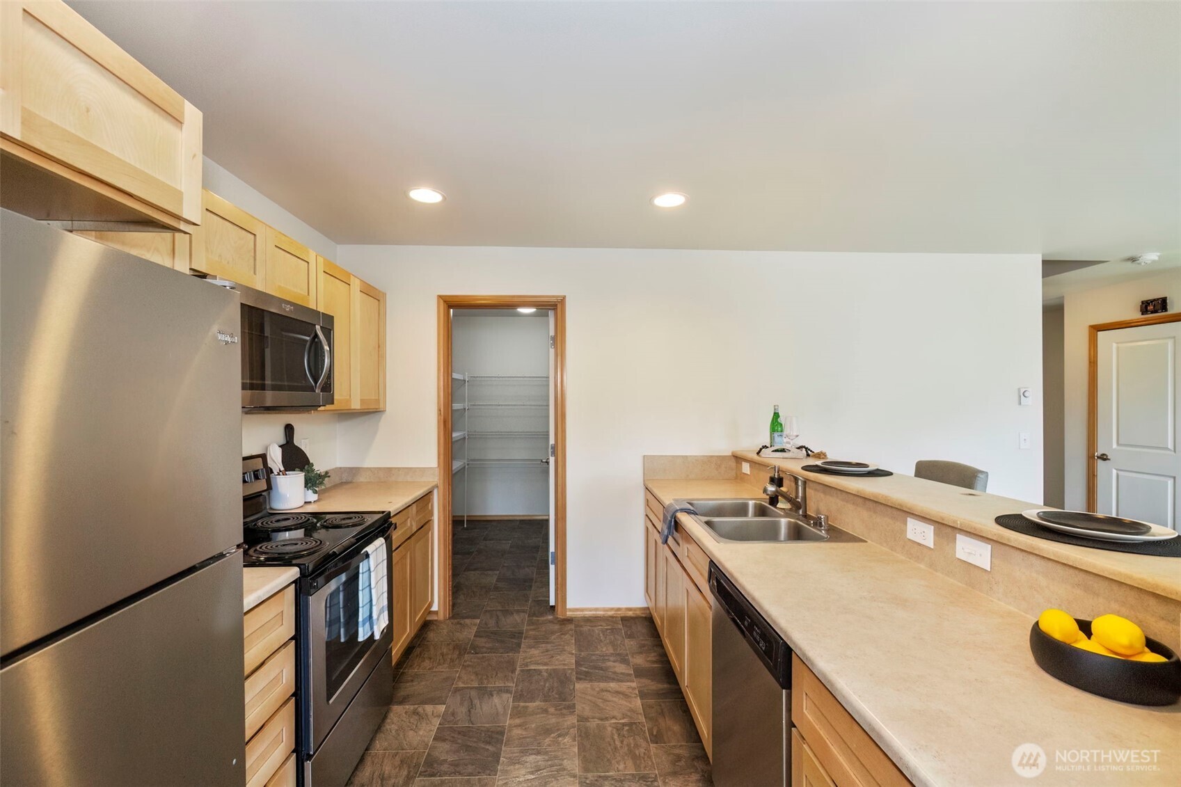 382 NE Ohenry Court
