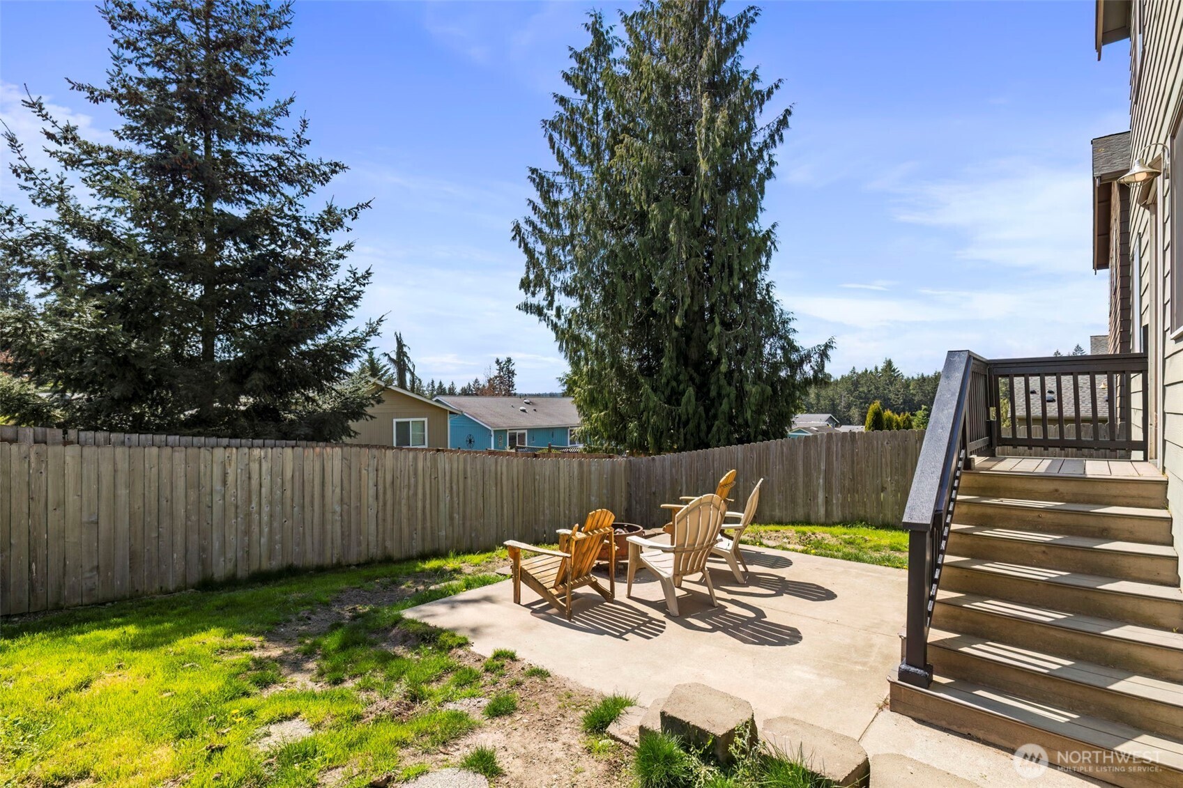 382 NE Ohenry Court
