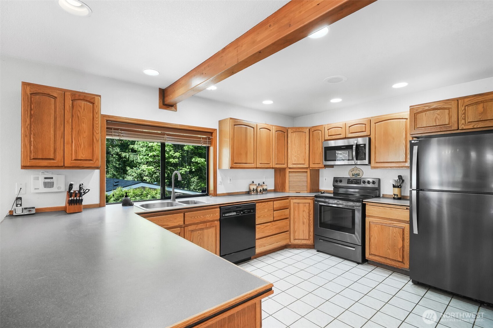 200 N Lakeshore Place