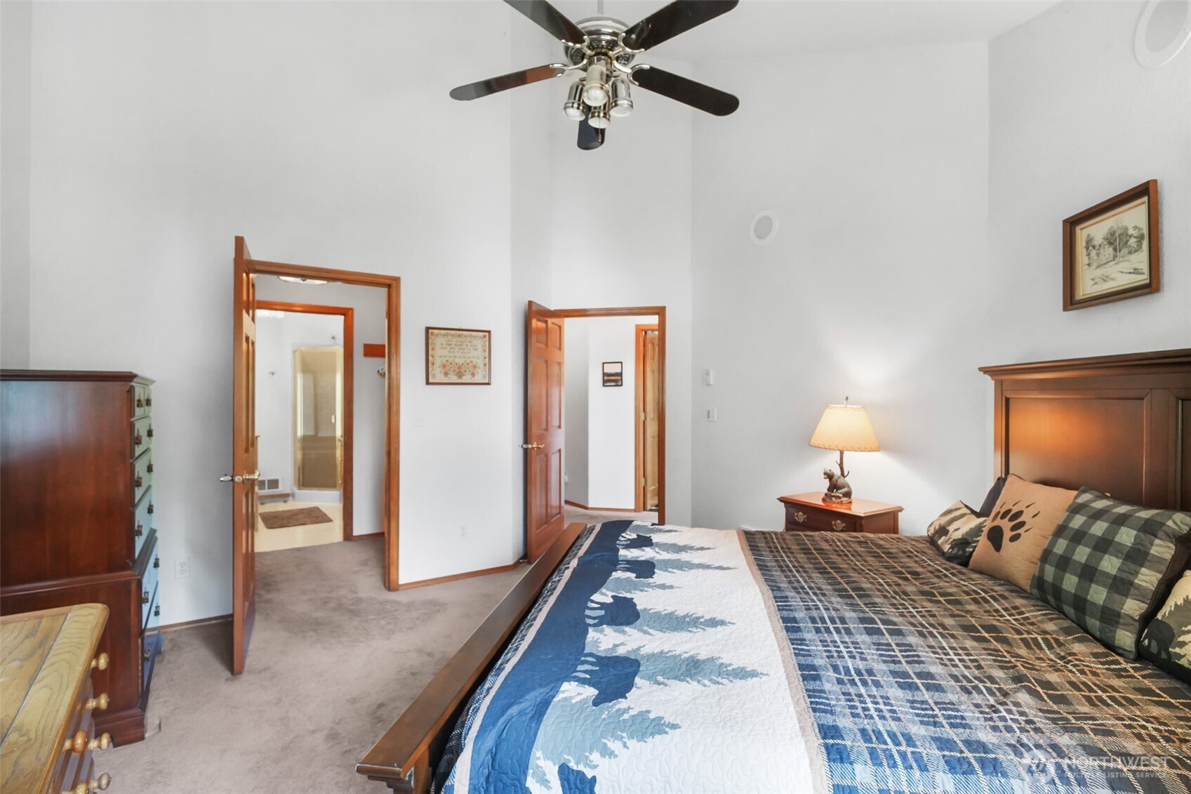 200 N Lakeshore Place