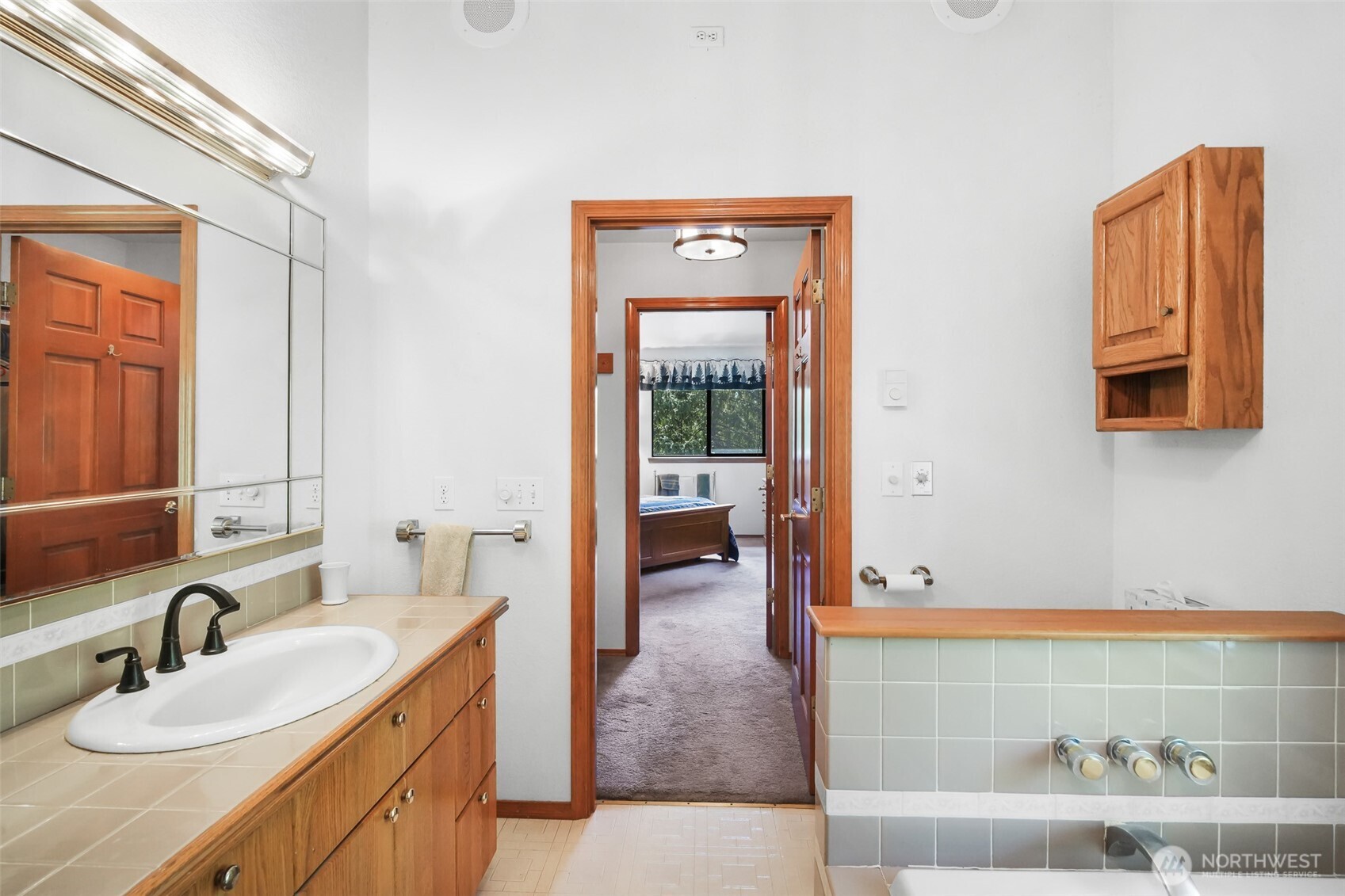 200 N Lakeshore Place