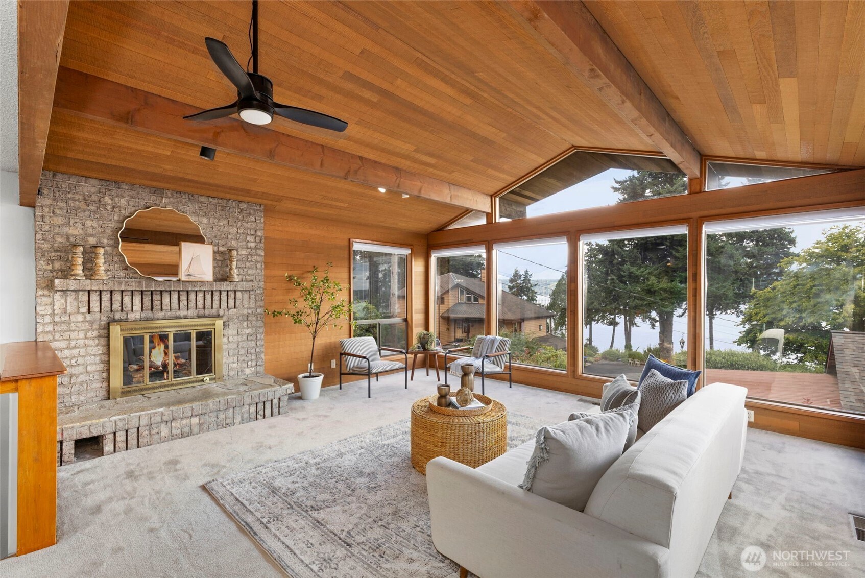 5046 NW Lakeness Road