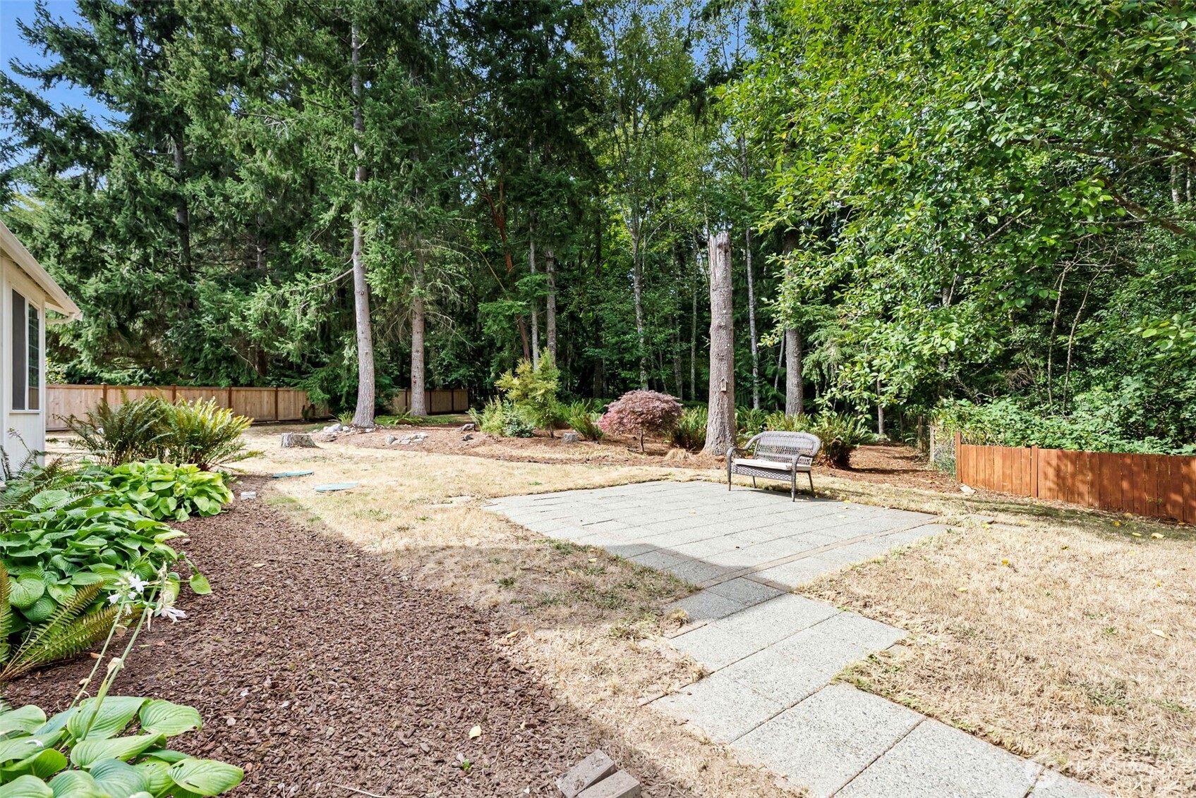 1206 NW Suzanne Court