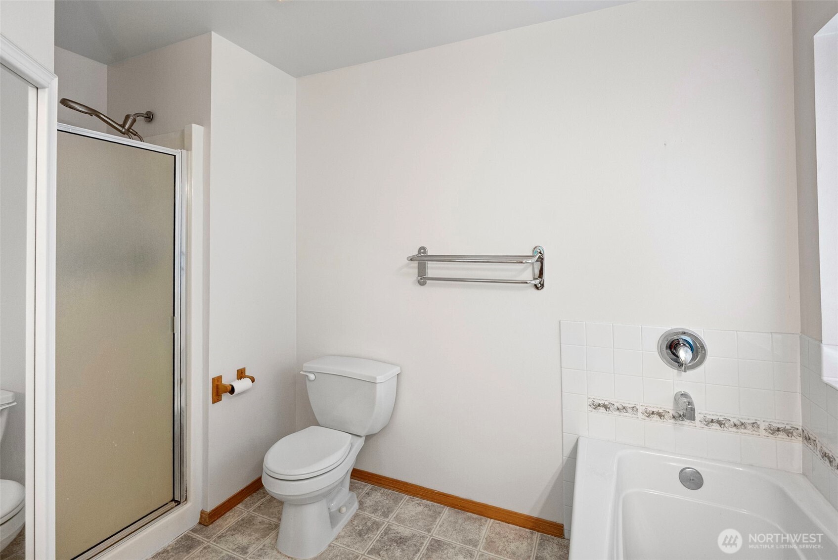 1206 NW Suzanne Court