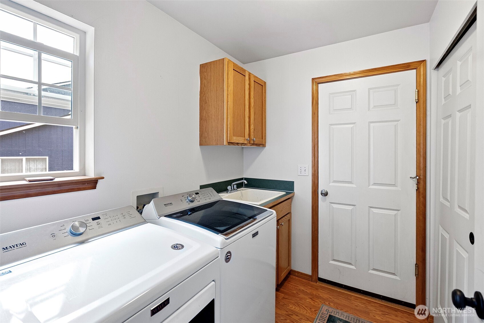 1206 NW Suzanne Court