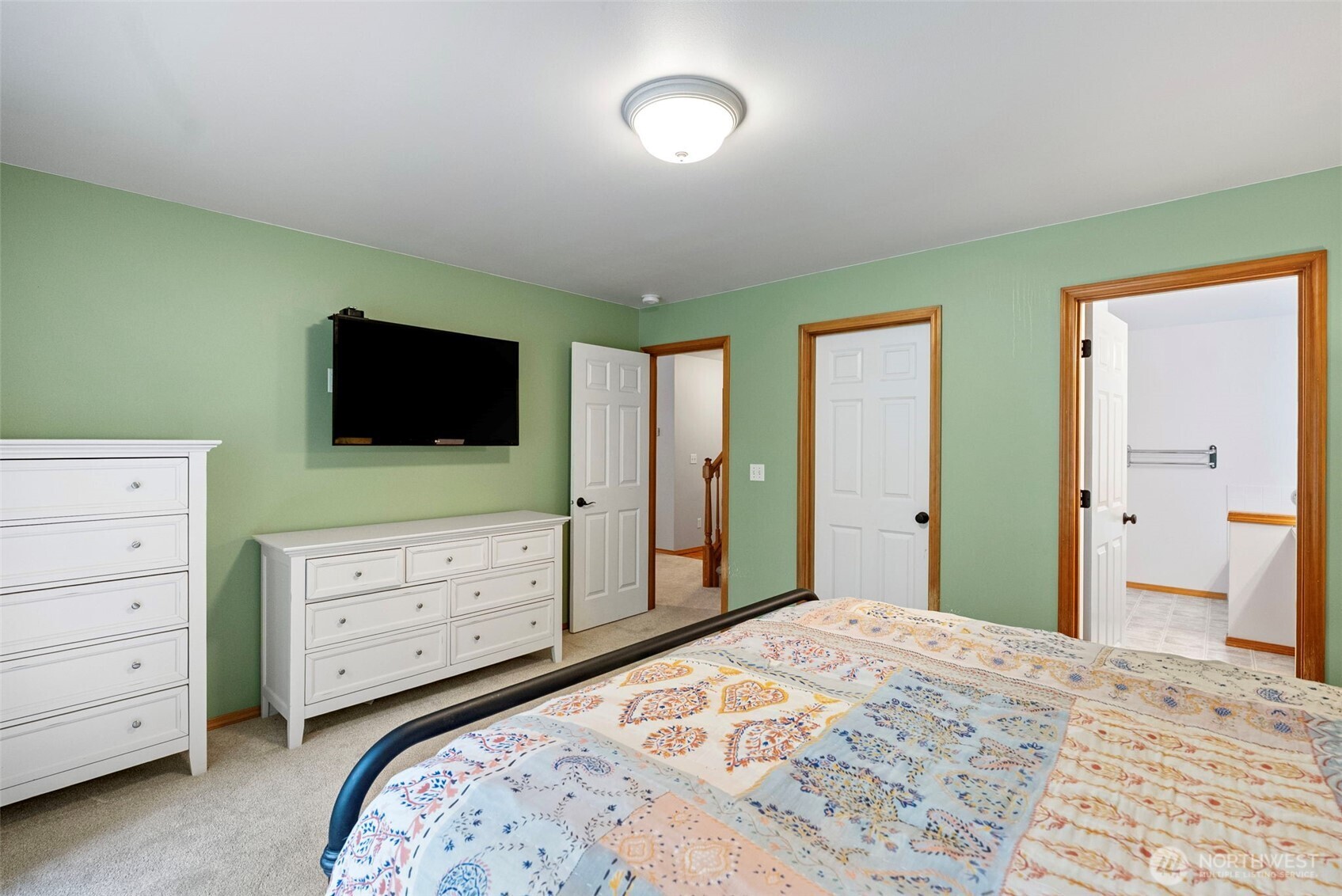 1206 NW Suzanne Court