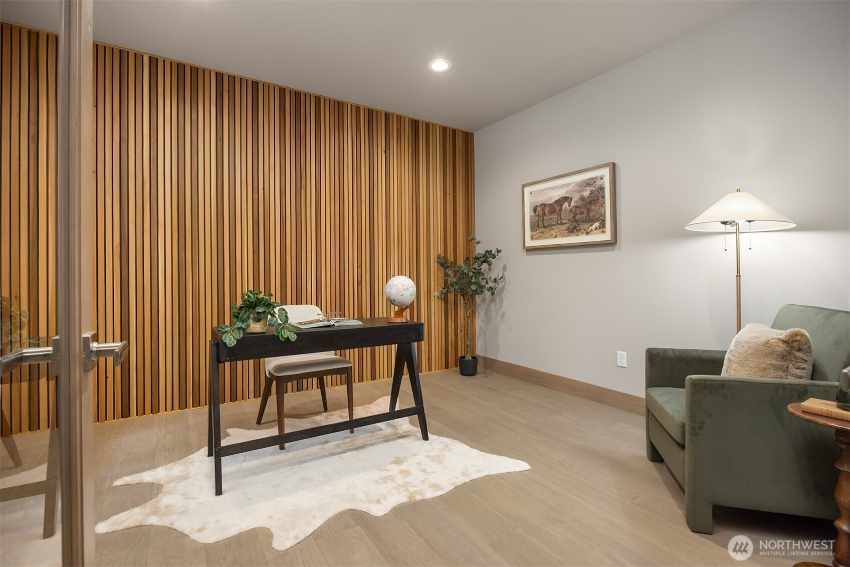 22972 S Kingston Road NE