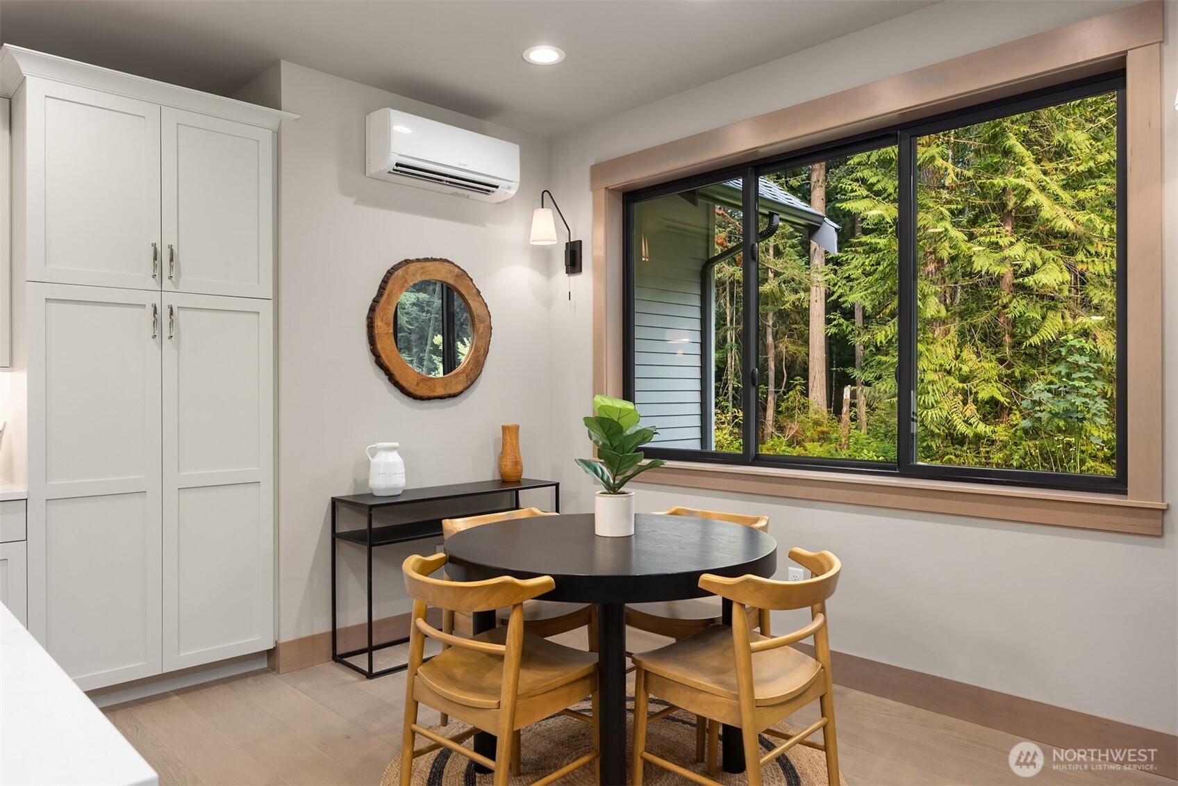 22972 S Kingston Road NE