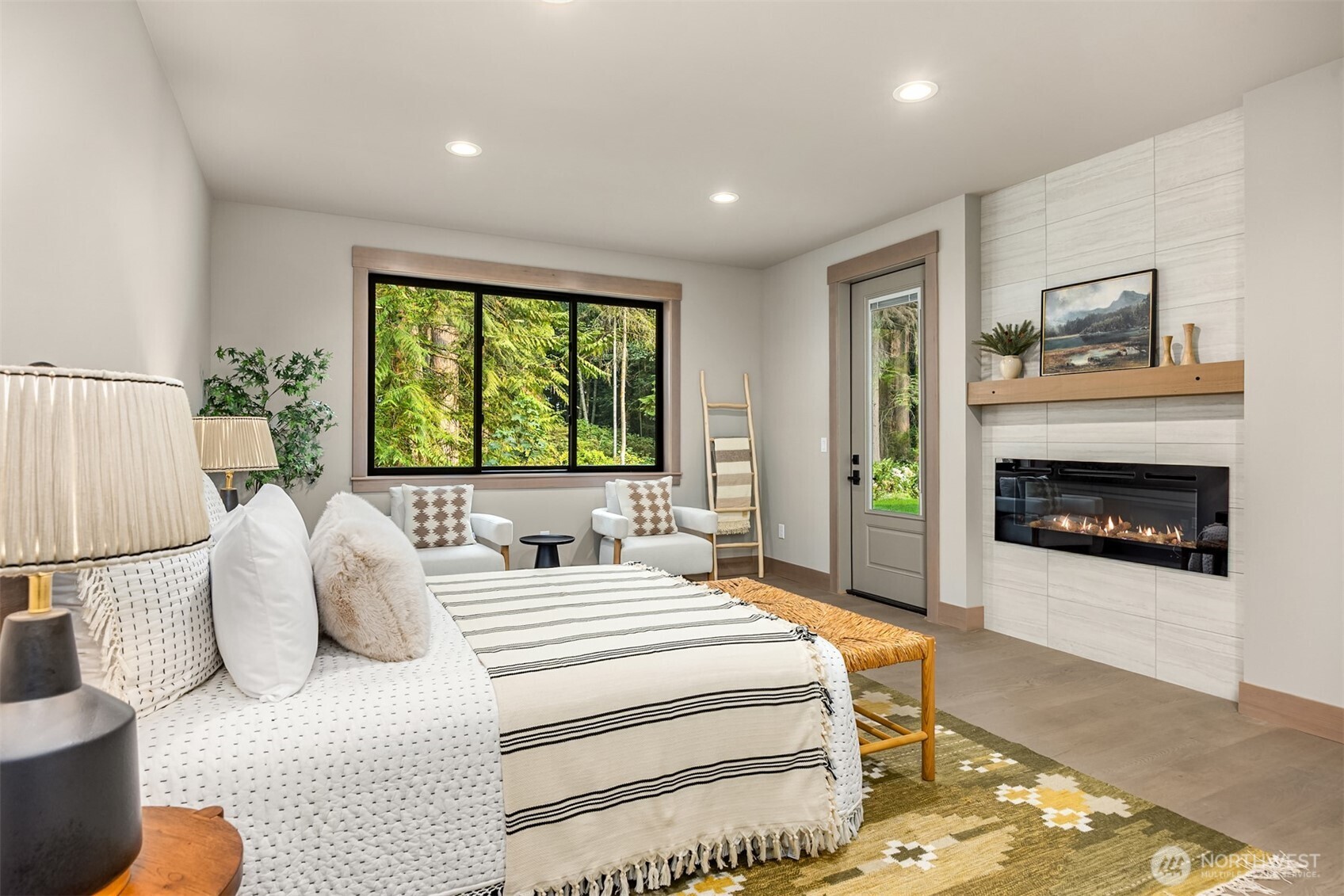 22972 S Kingston Road NE