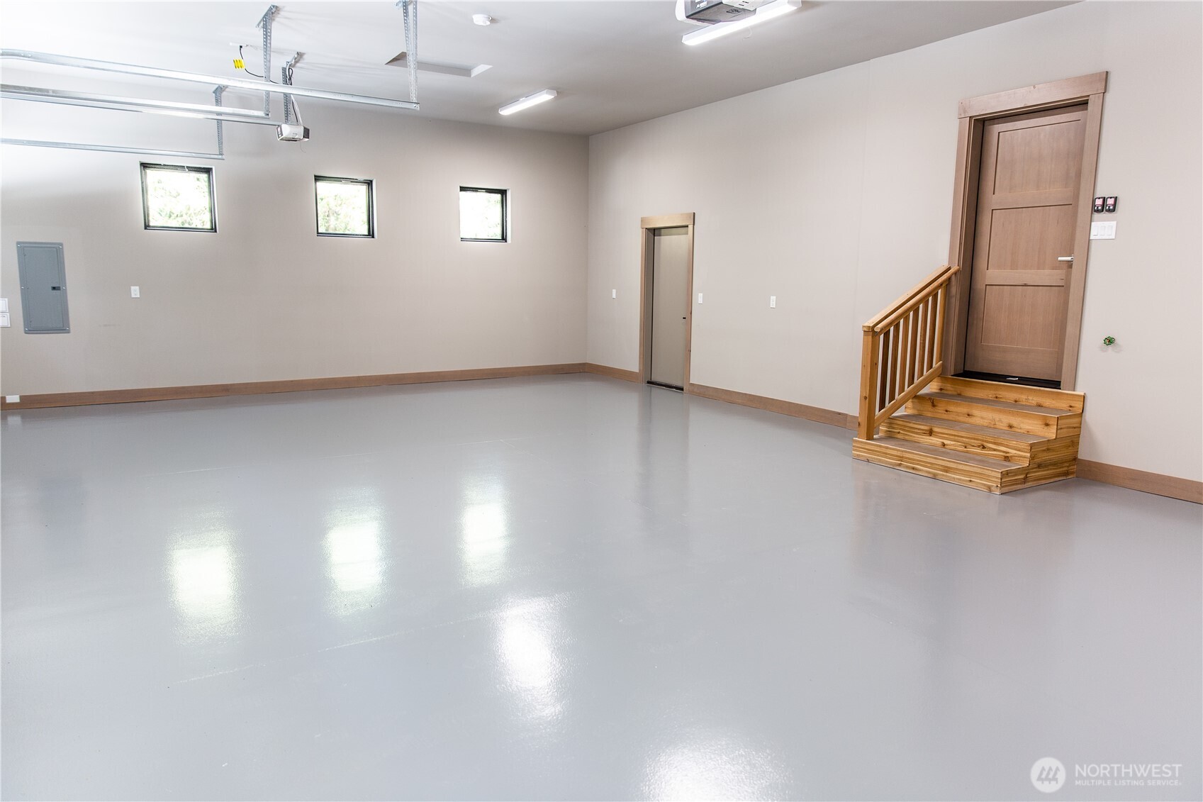 22972 S Kingston Road NE