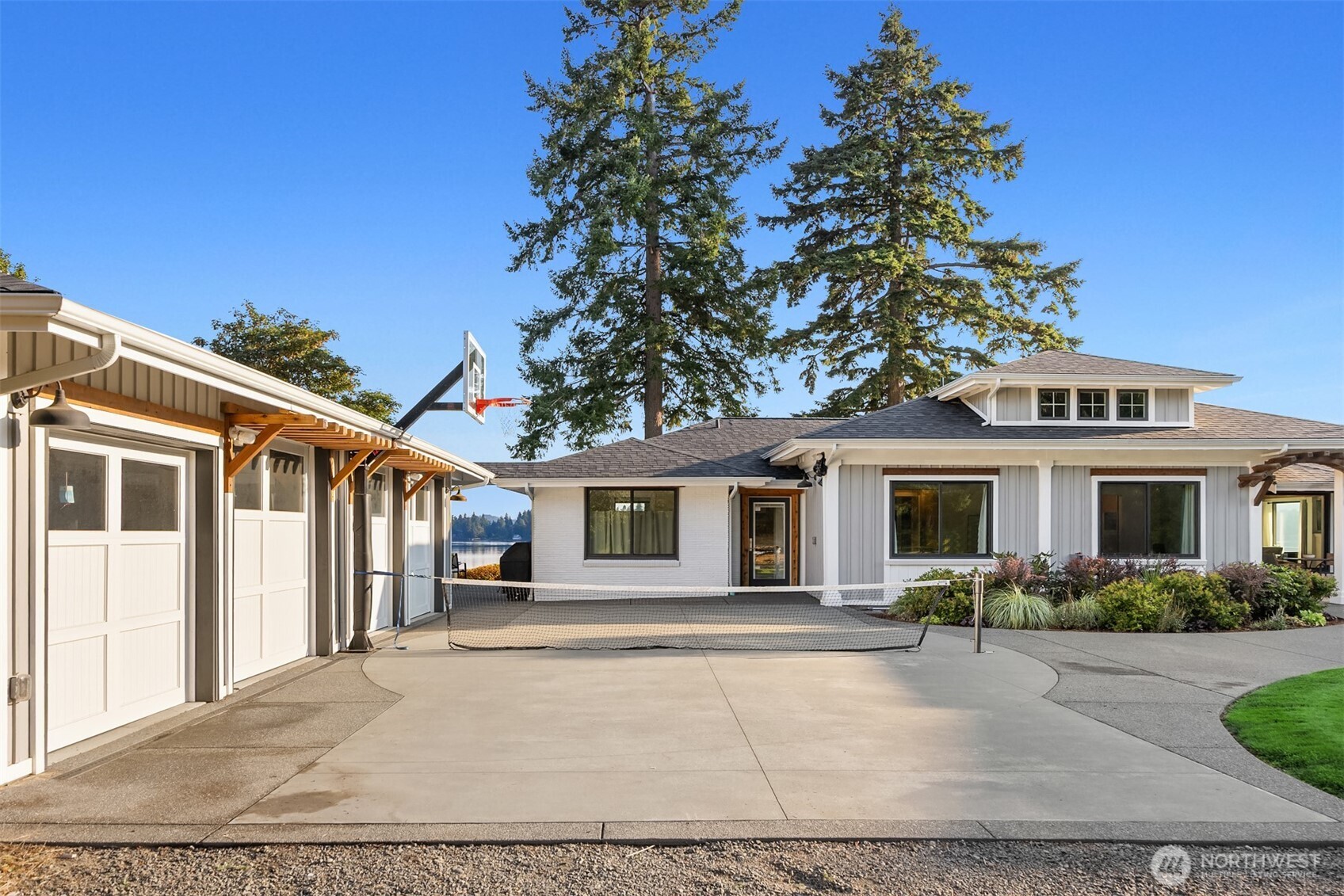1064 NW Darling Road