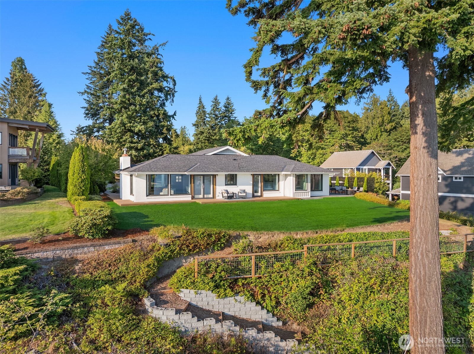 1064 NW Darling Road