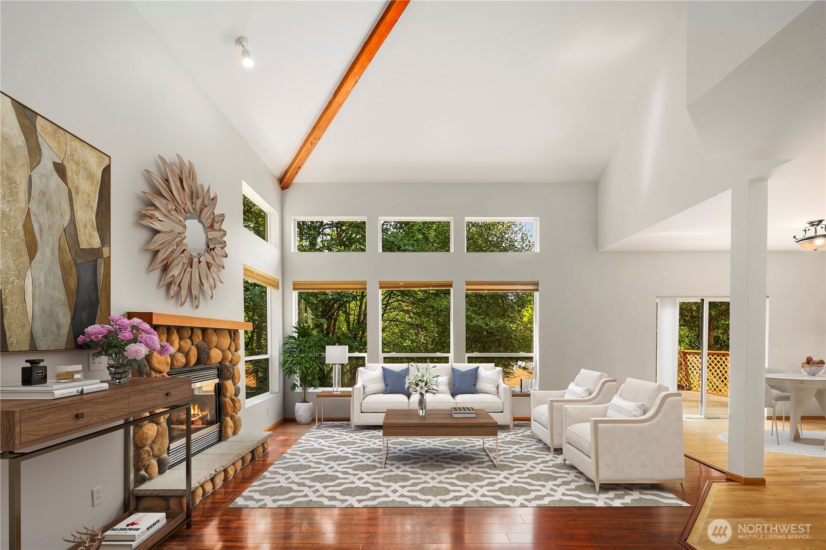 1610 NE Mt Kamela Court