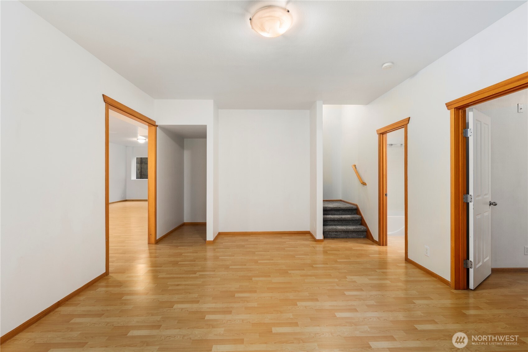 1610 NE Mt Kamela Court