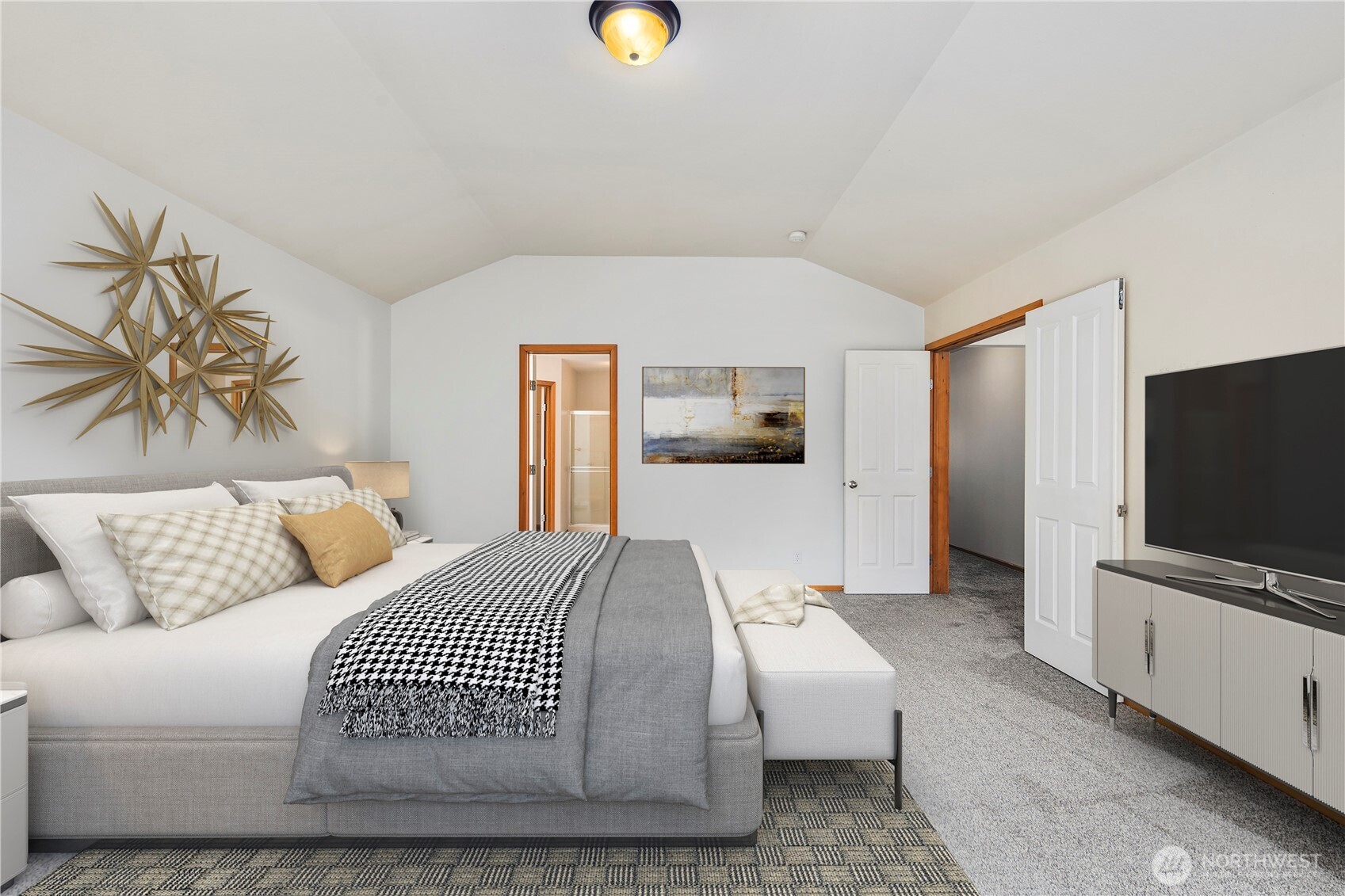 1610 NE Mt Kamela Court