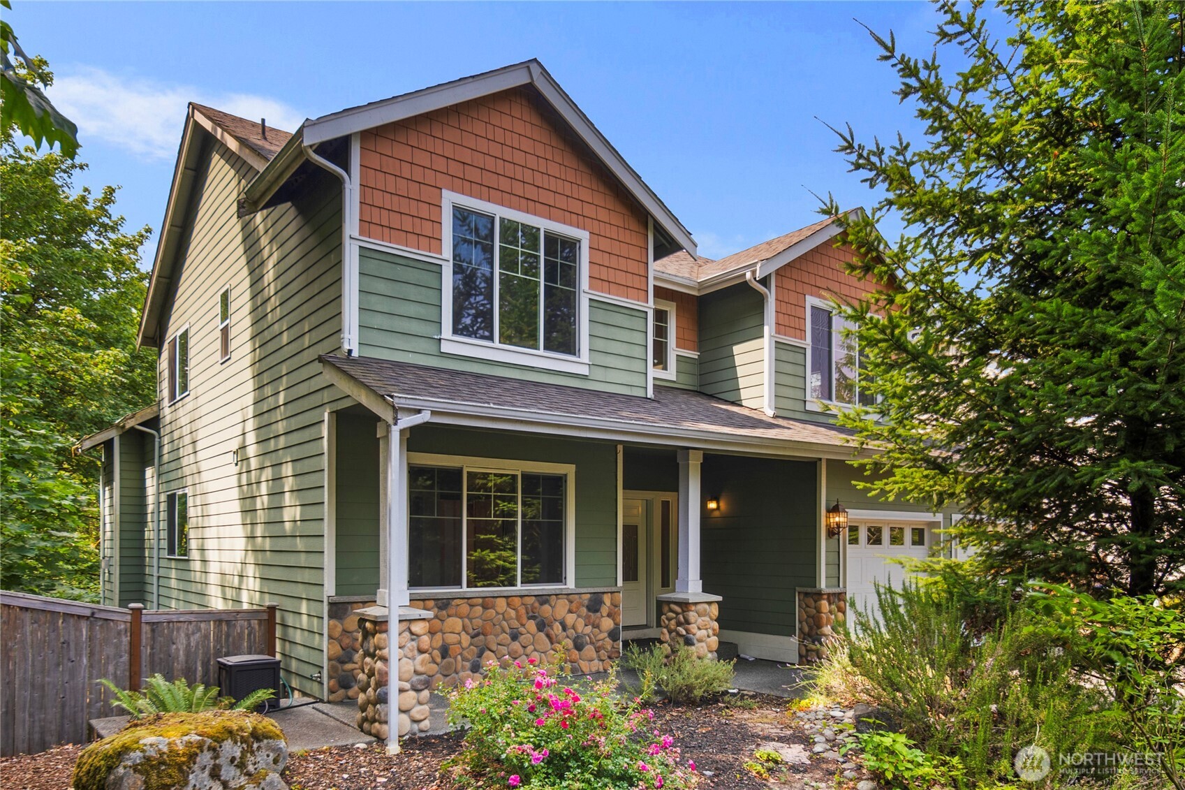 1610 NE Mt Kamela Court