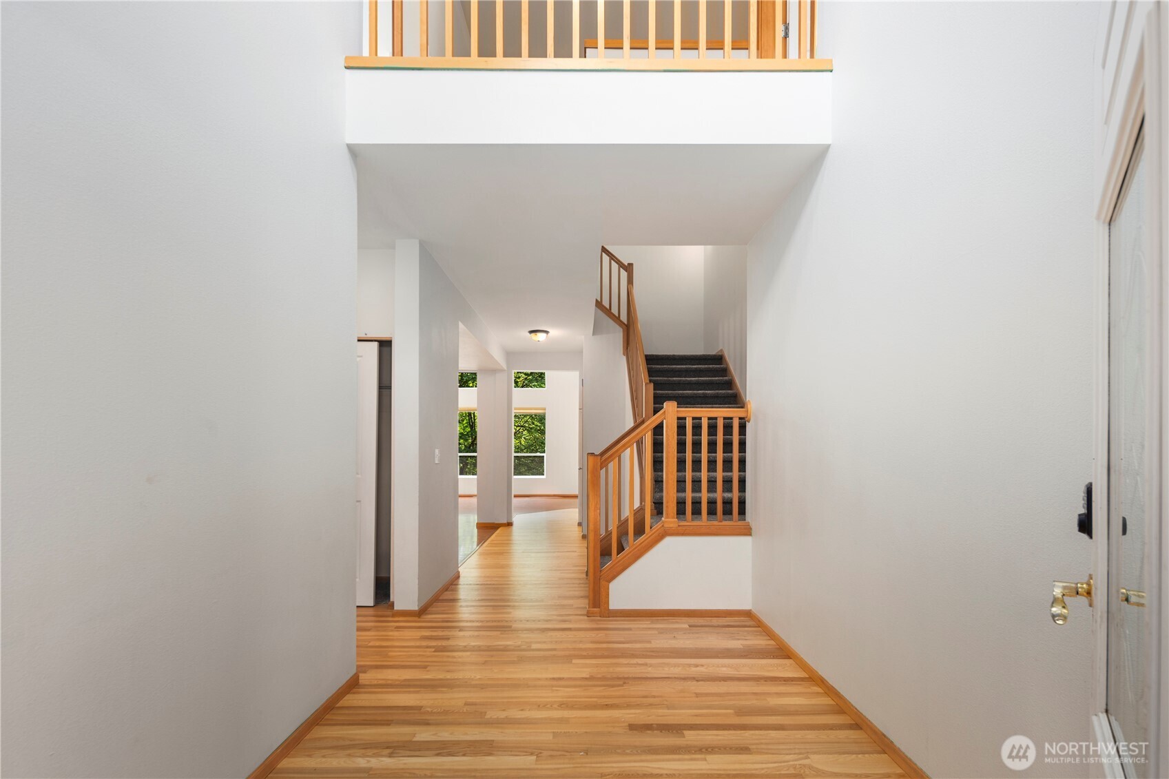 1610 NE Mt Kamela Court