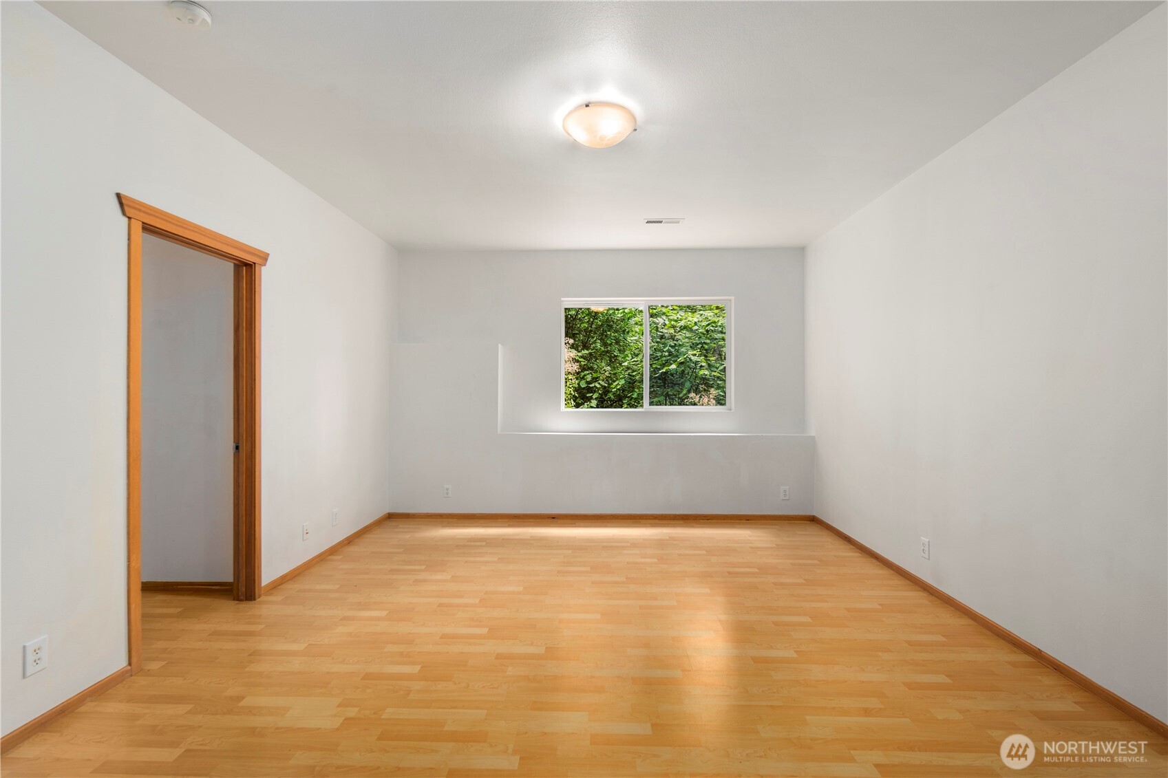 1610 NE Mt Kamela Court