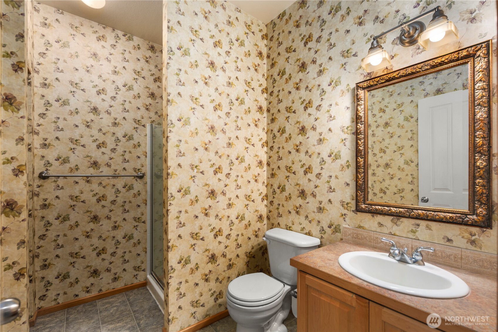 1610 NE Mt Kamela Court