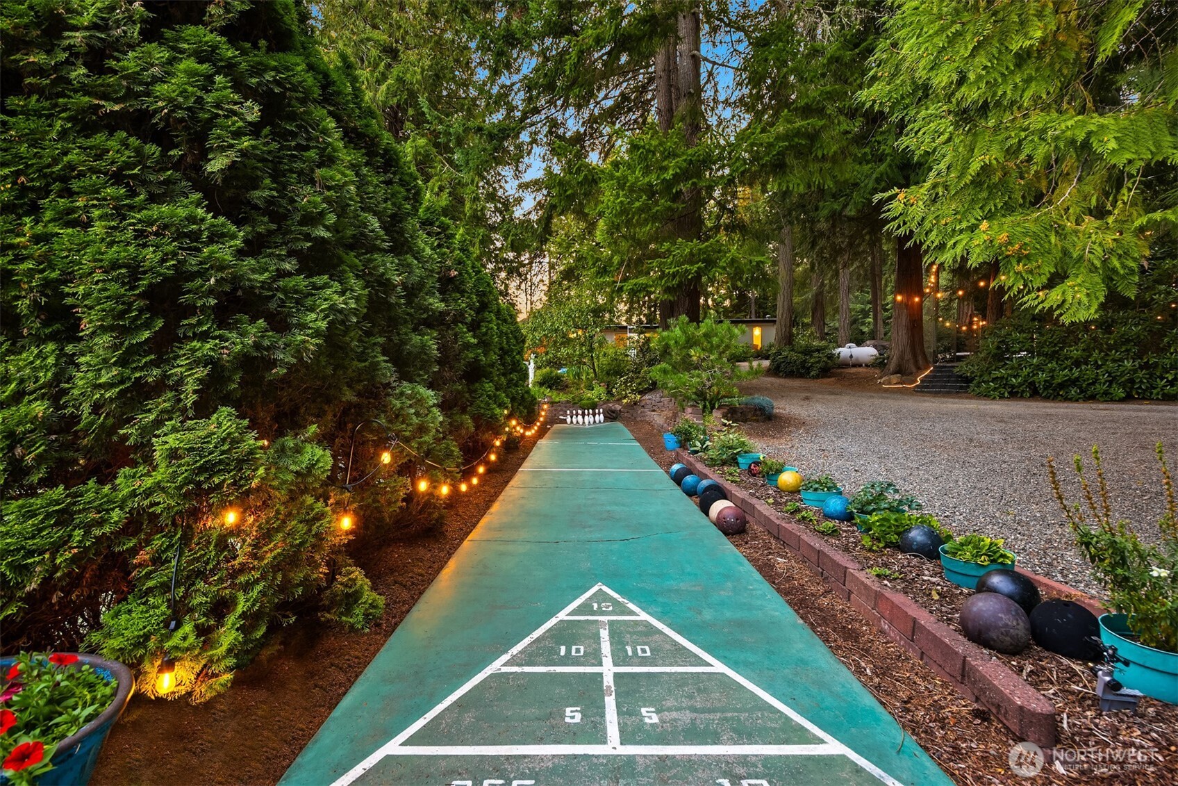 10825 Brownsville Highway NE