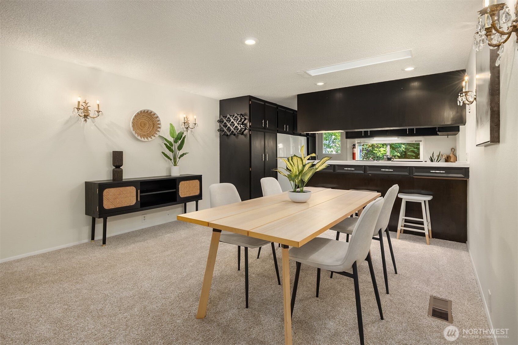 10825 Brownsville Highway NE