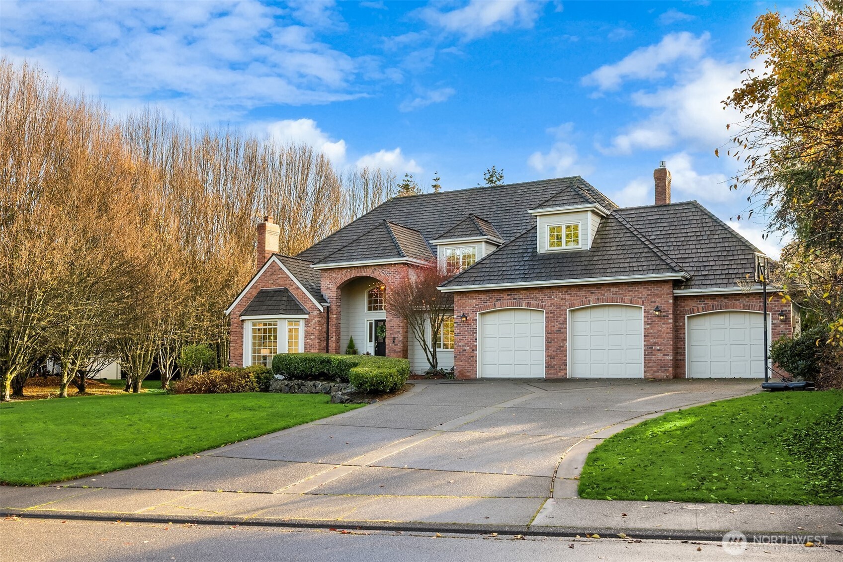 1245 High School Road NE