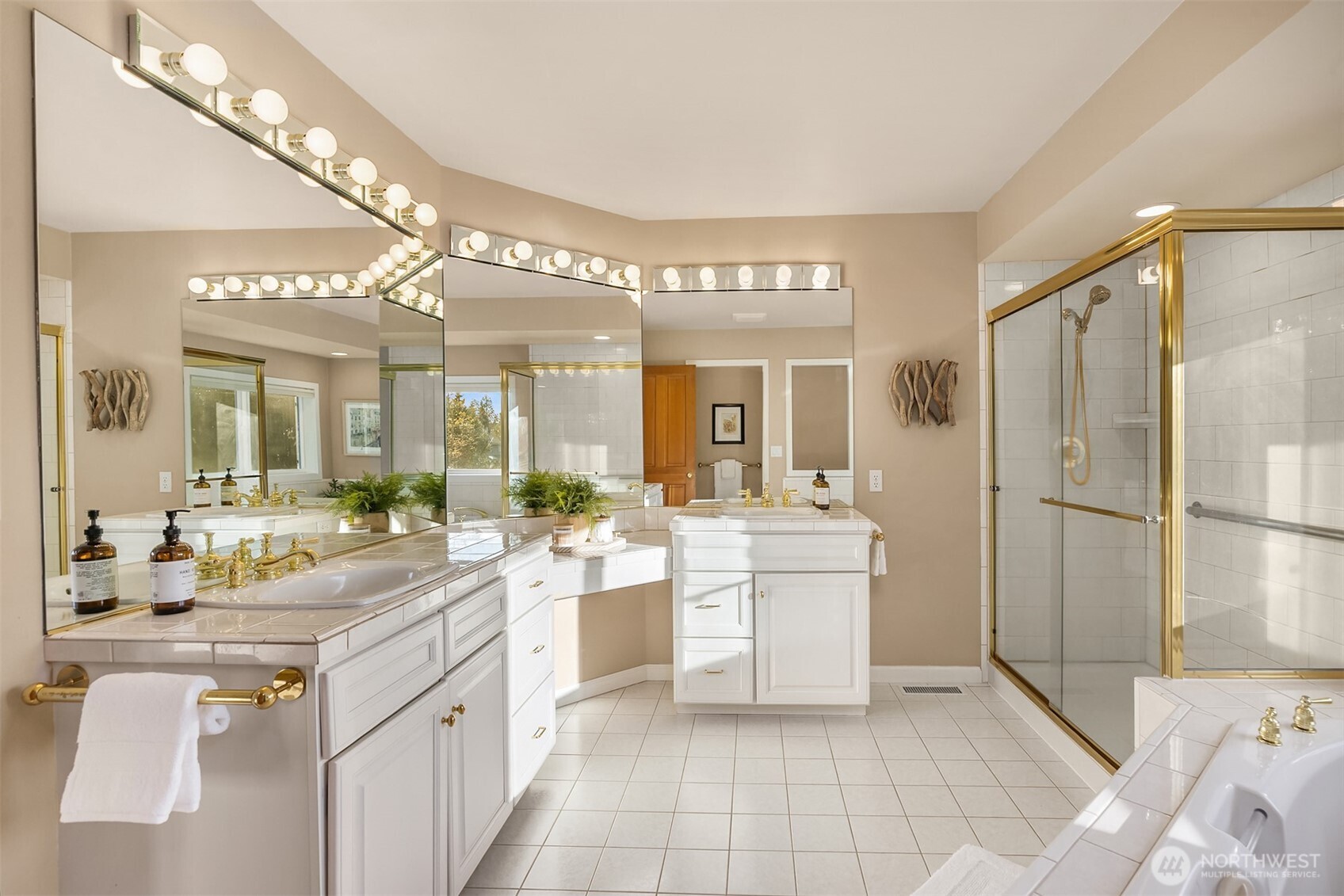 1245 High School Road NE