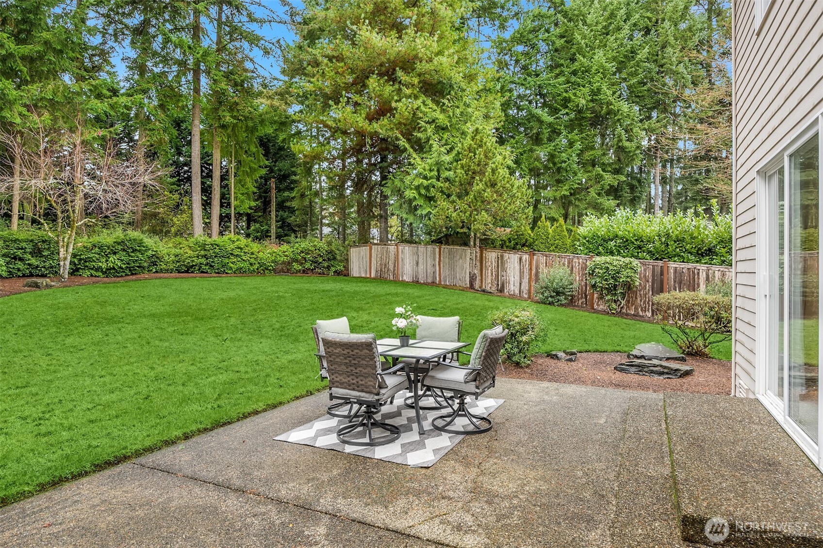 23481 Warwick Place NW