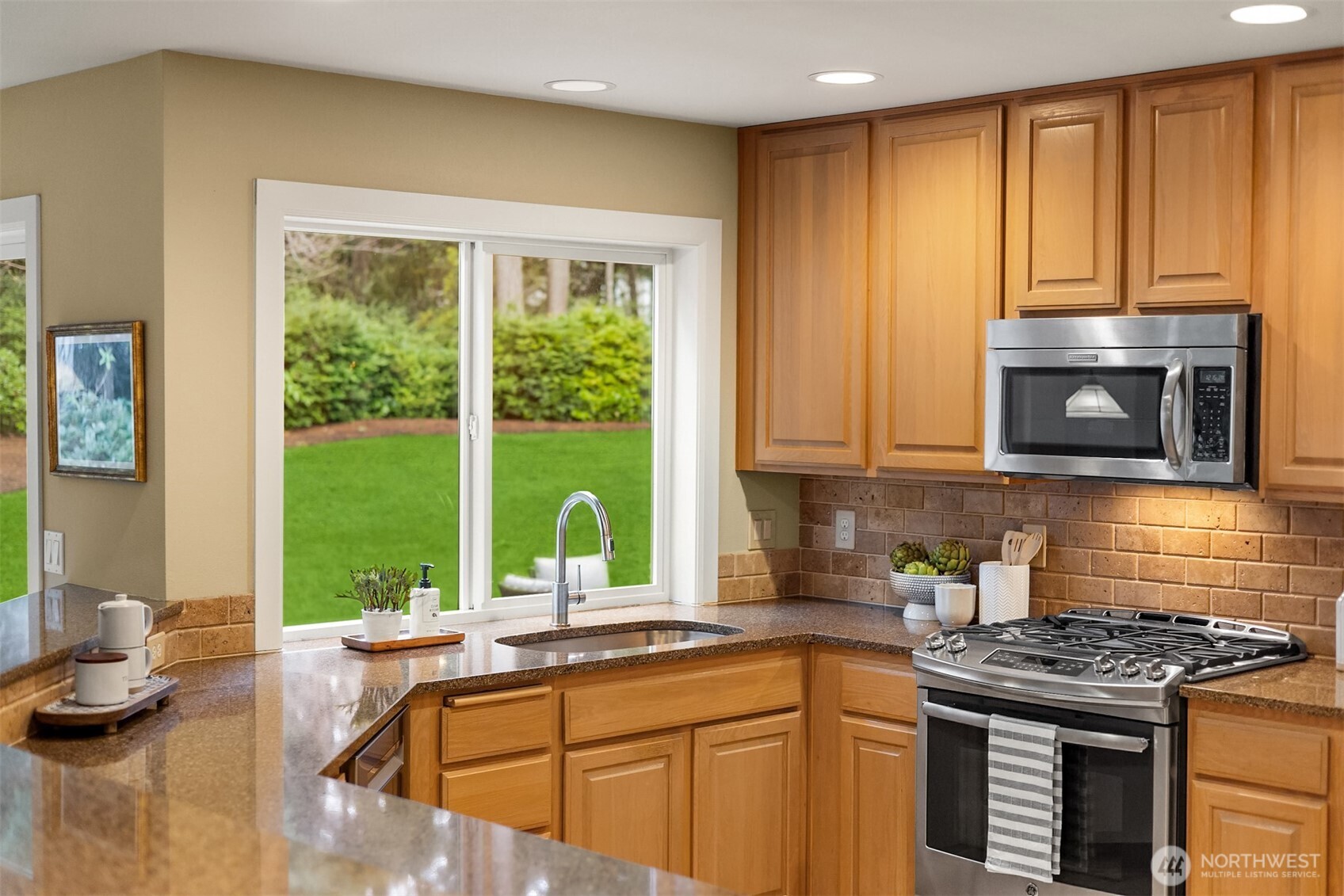 23481 Warwick Place NW