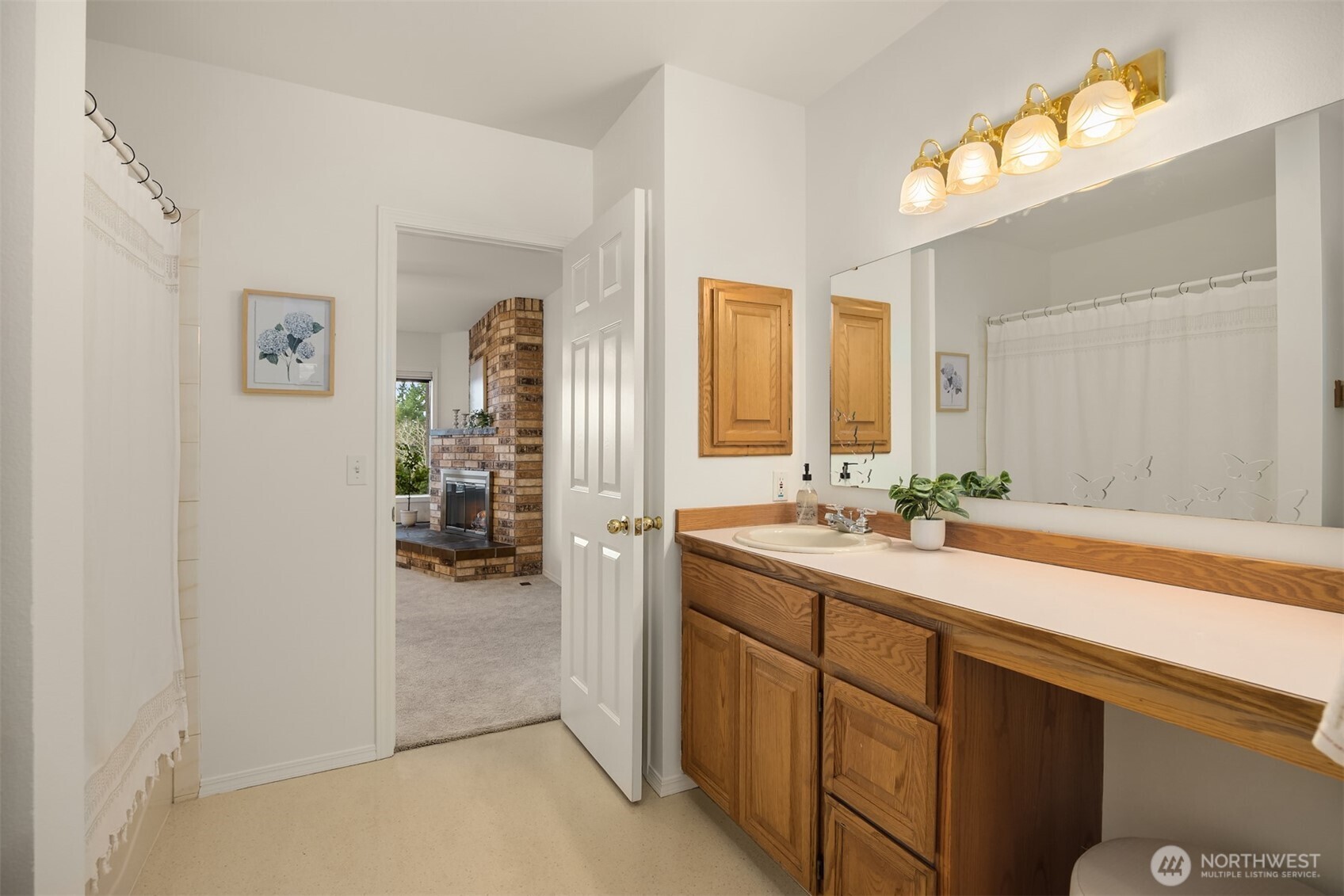 15985 Lindsey Lane NE