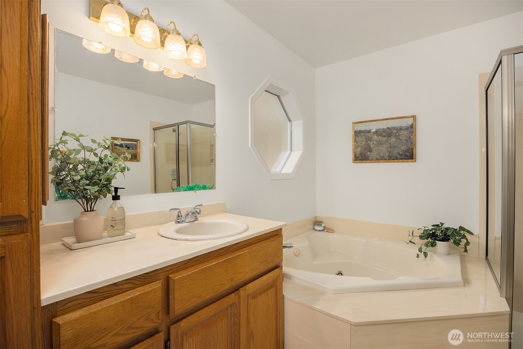 15985 Lindsey Lane NE