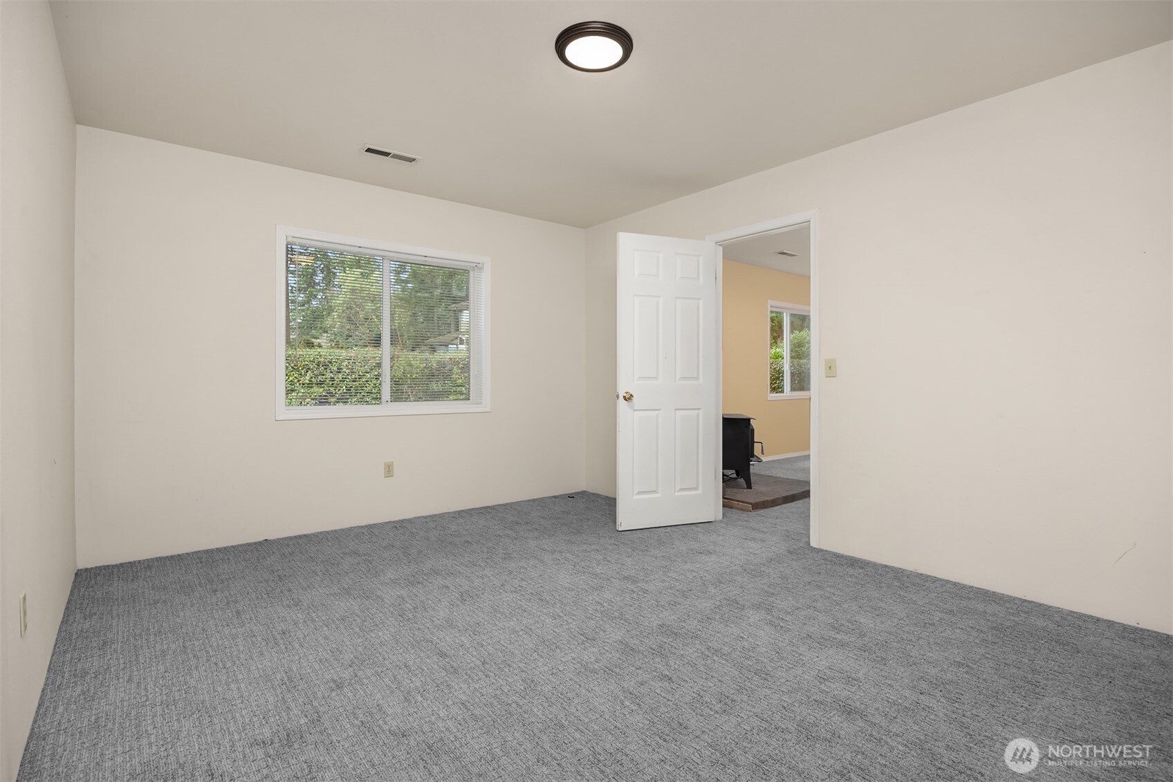 15985 Lindsey Lane NE