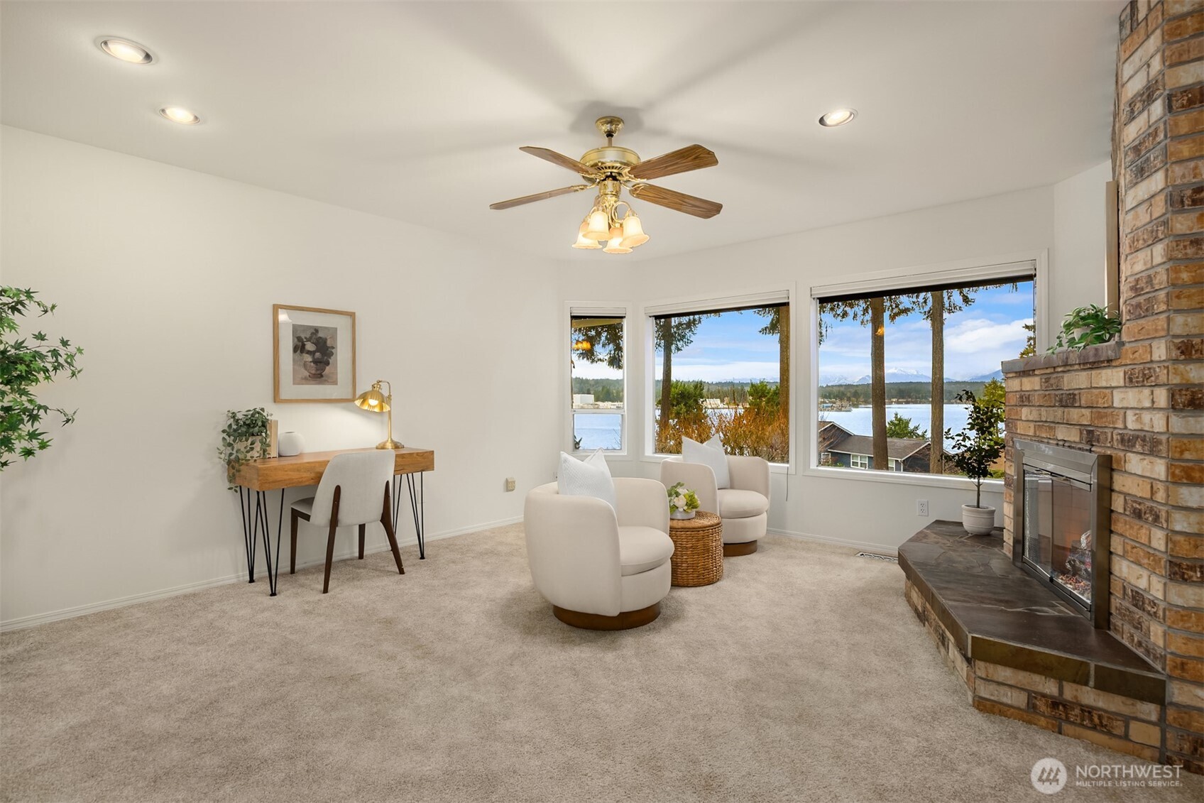 15985 Lindsey Lane NE