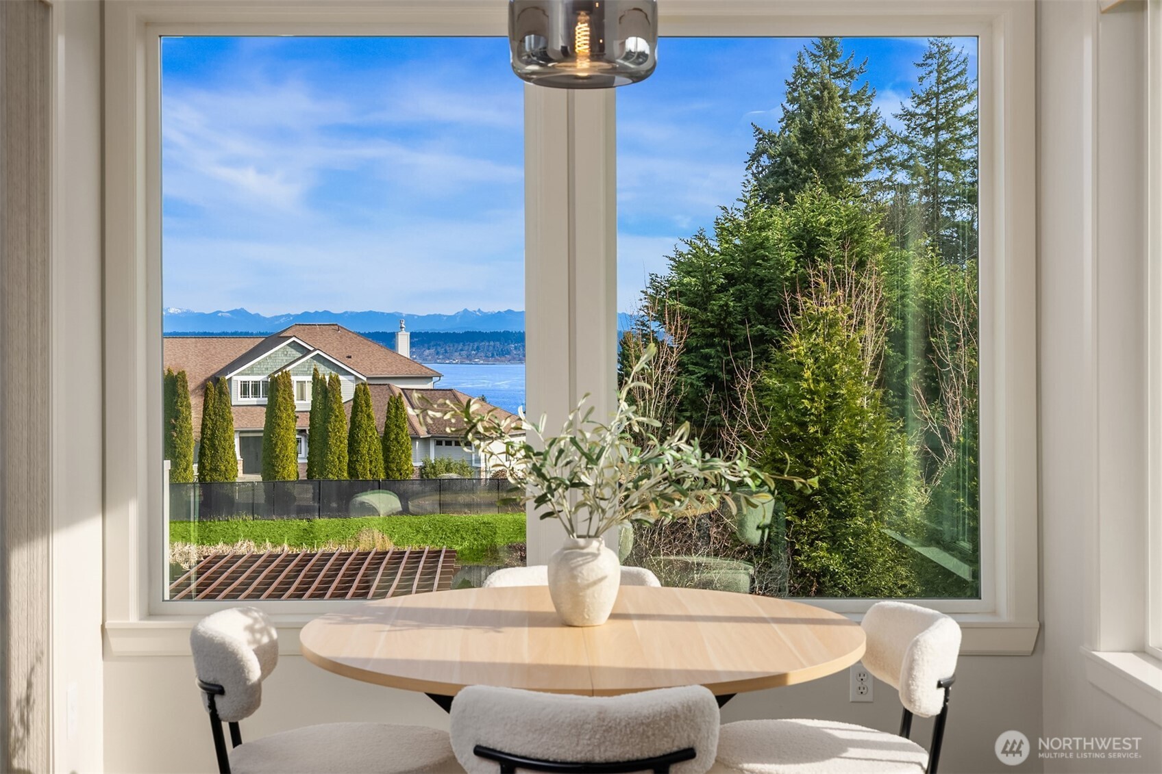 11572 NE Skyward Loop