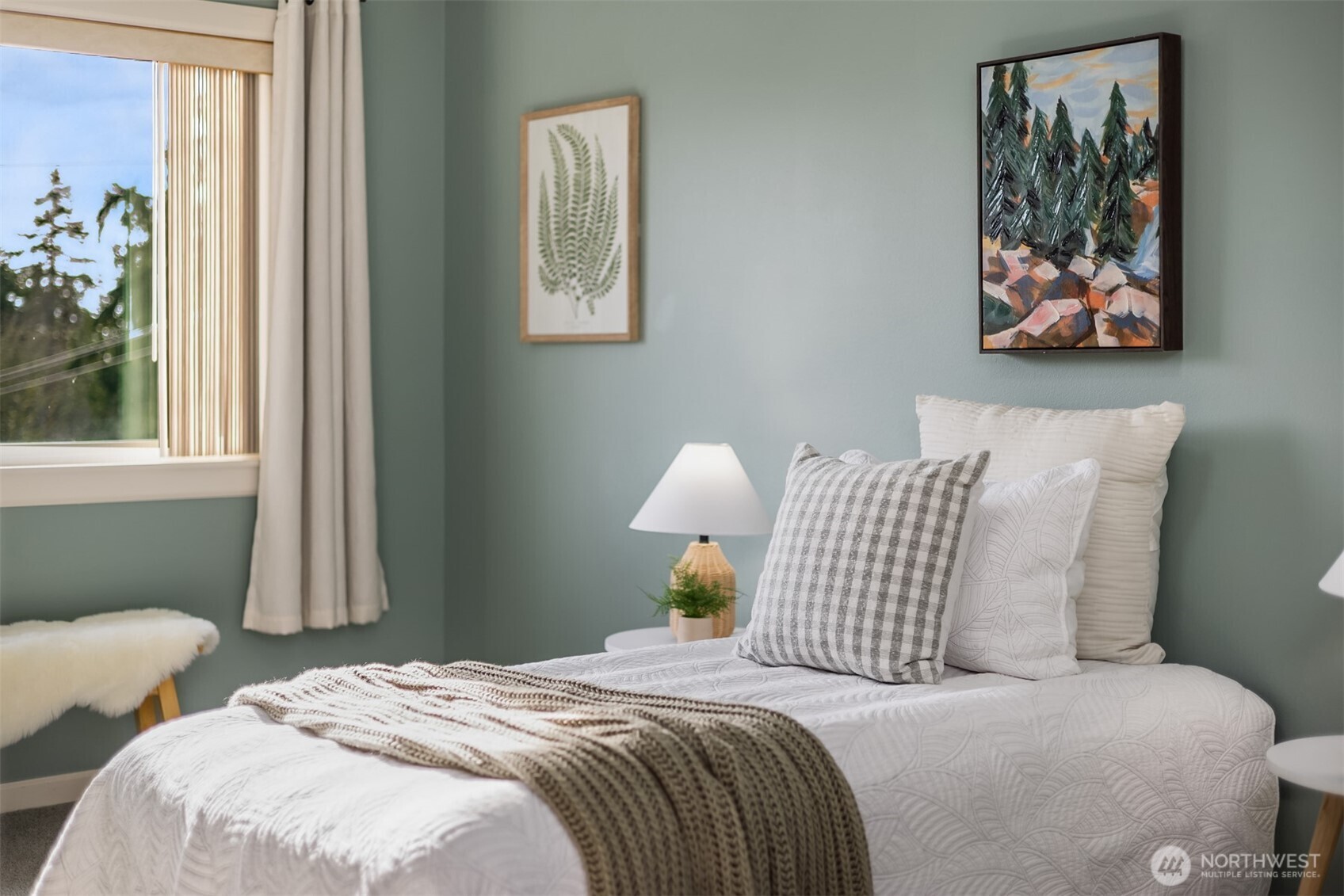 11572 NE Skyward Loop