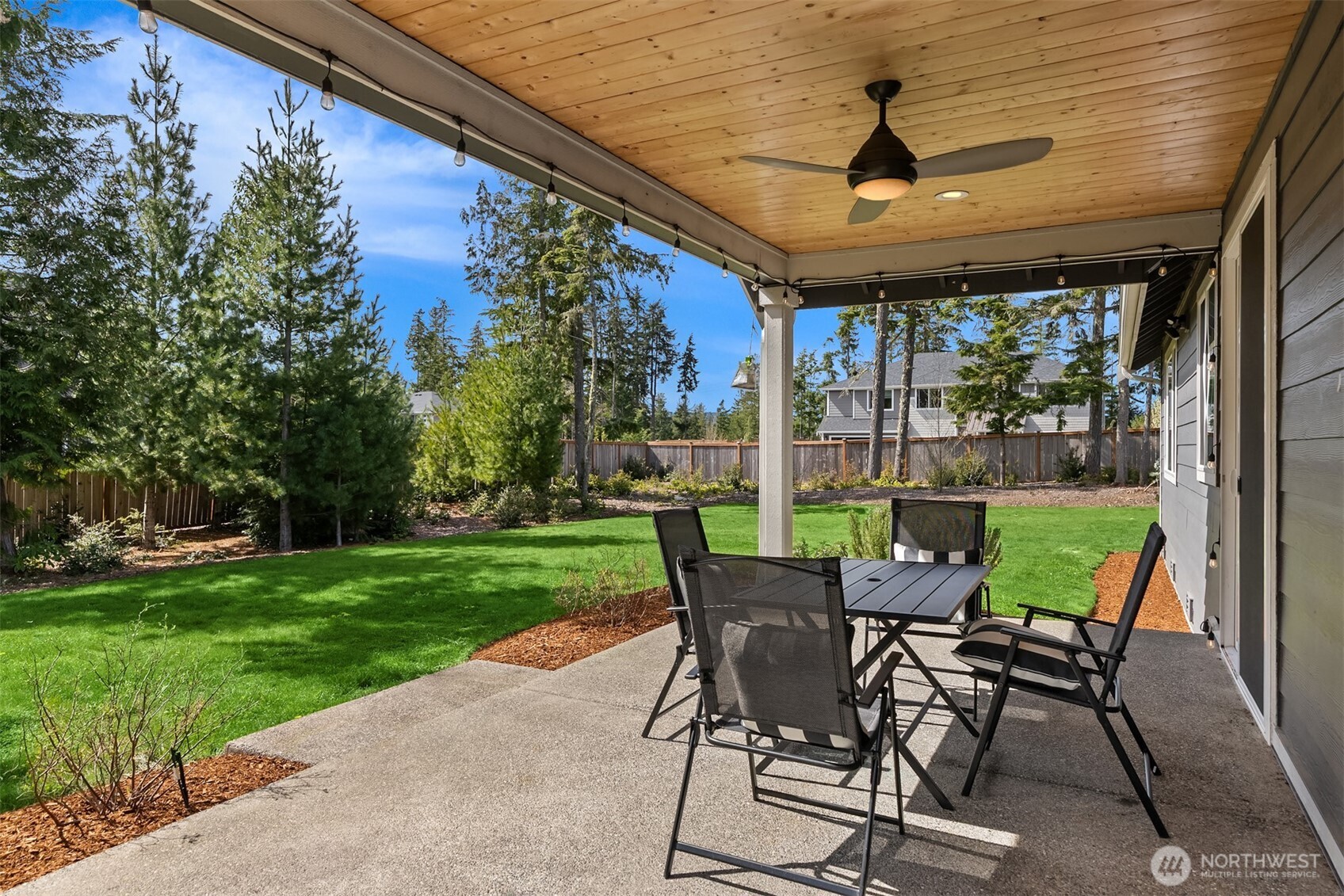 5597 NW Muddy Paws Court