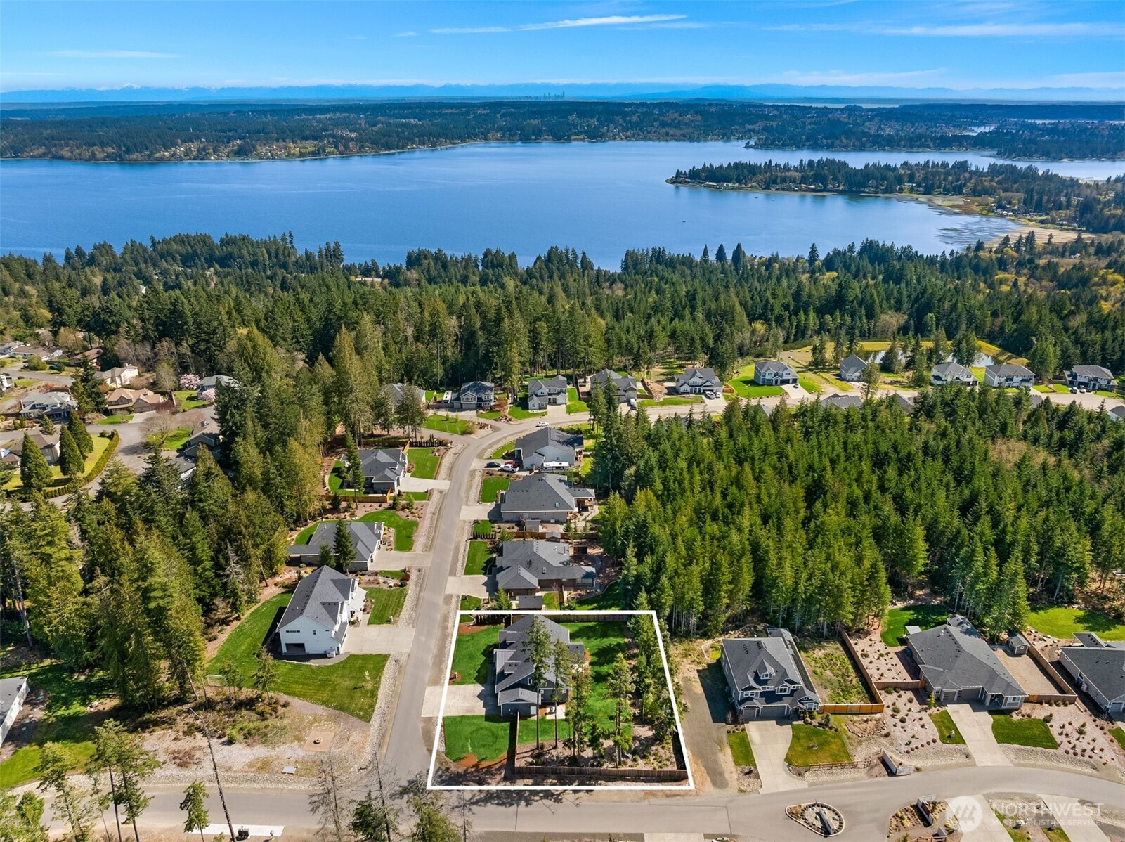 5597 NW Muddy Paws Court