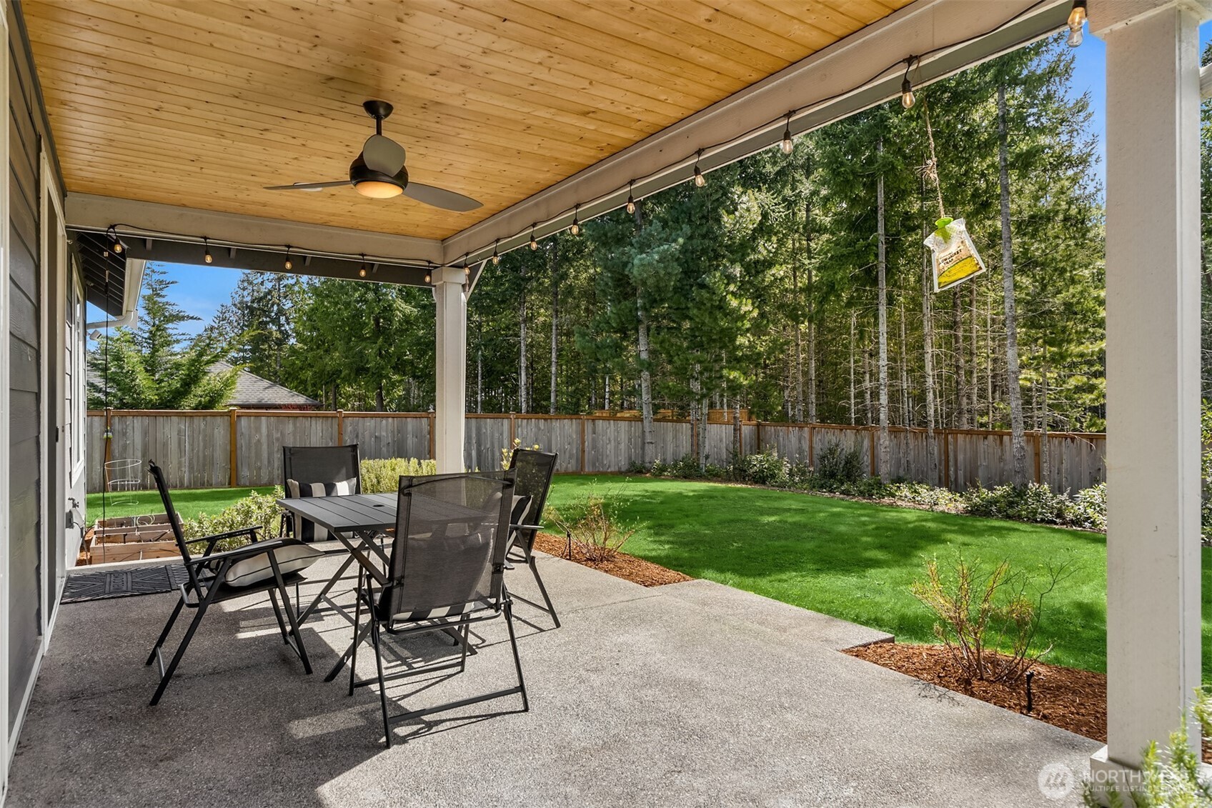 5597 NW Muddy Paws Court
