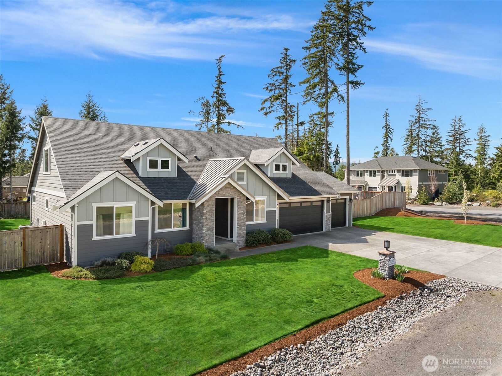 5597 NW Muddy Paws Court
