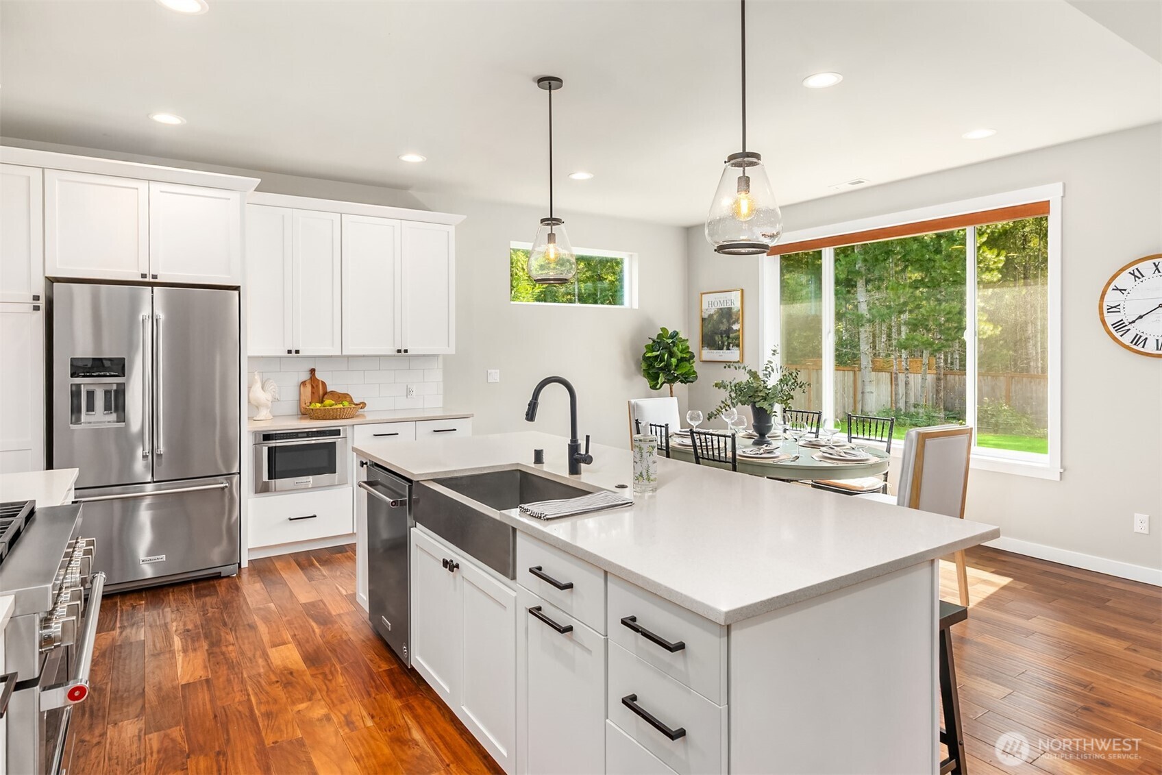 5597 NW Muddy Paws Court