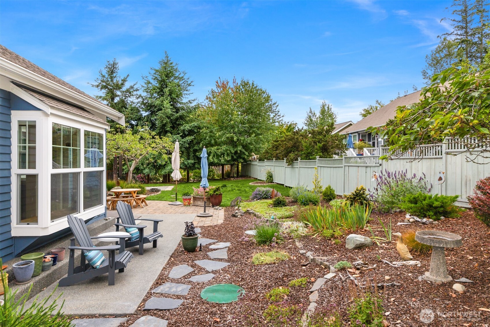 211 N Stromberg Avenue