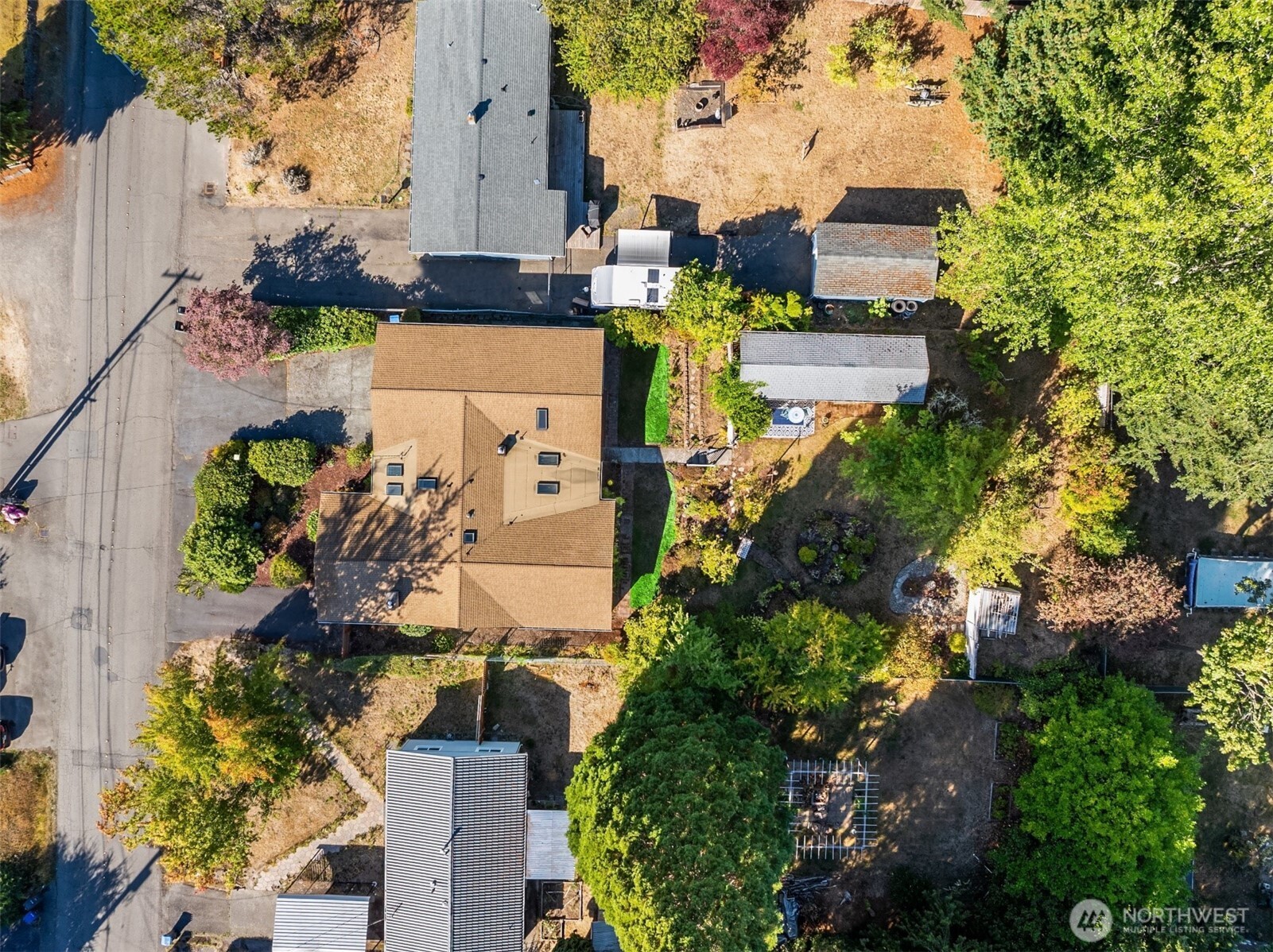 1322 Ivy Road