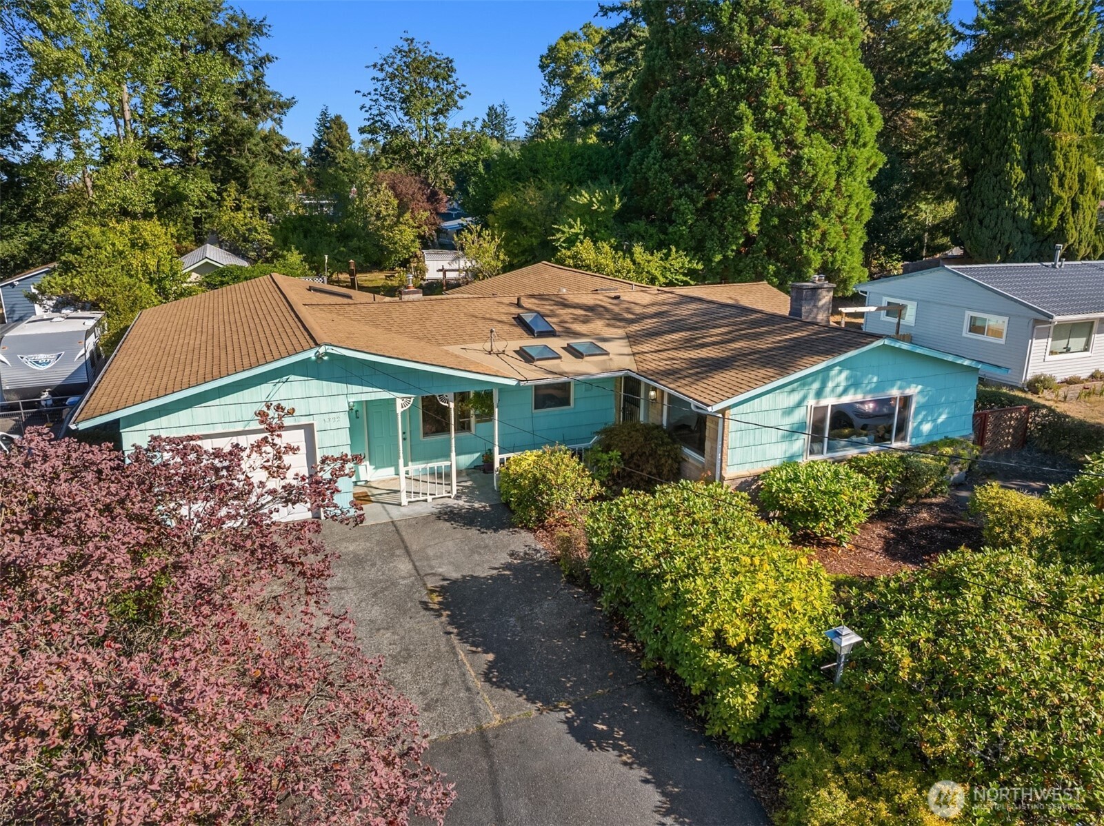 1322 Ivy Road