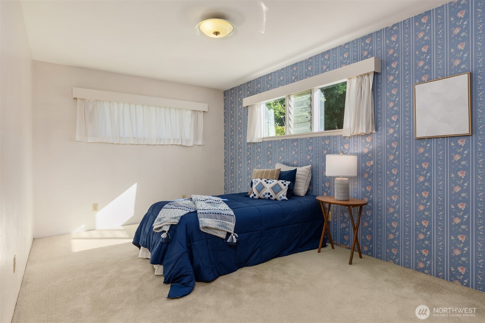 1322 Ivy Road