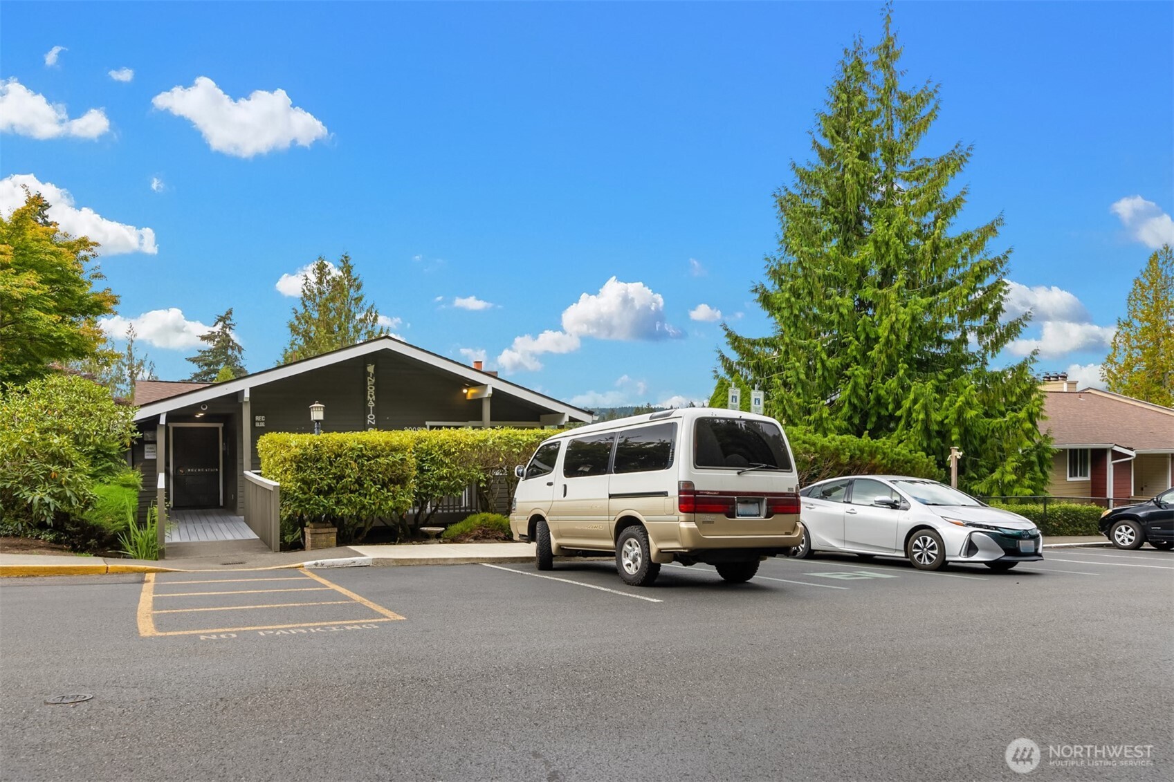 20241 Vikings Crest Loop NE Unit: 6-301