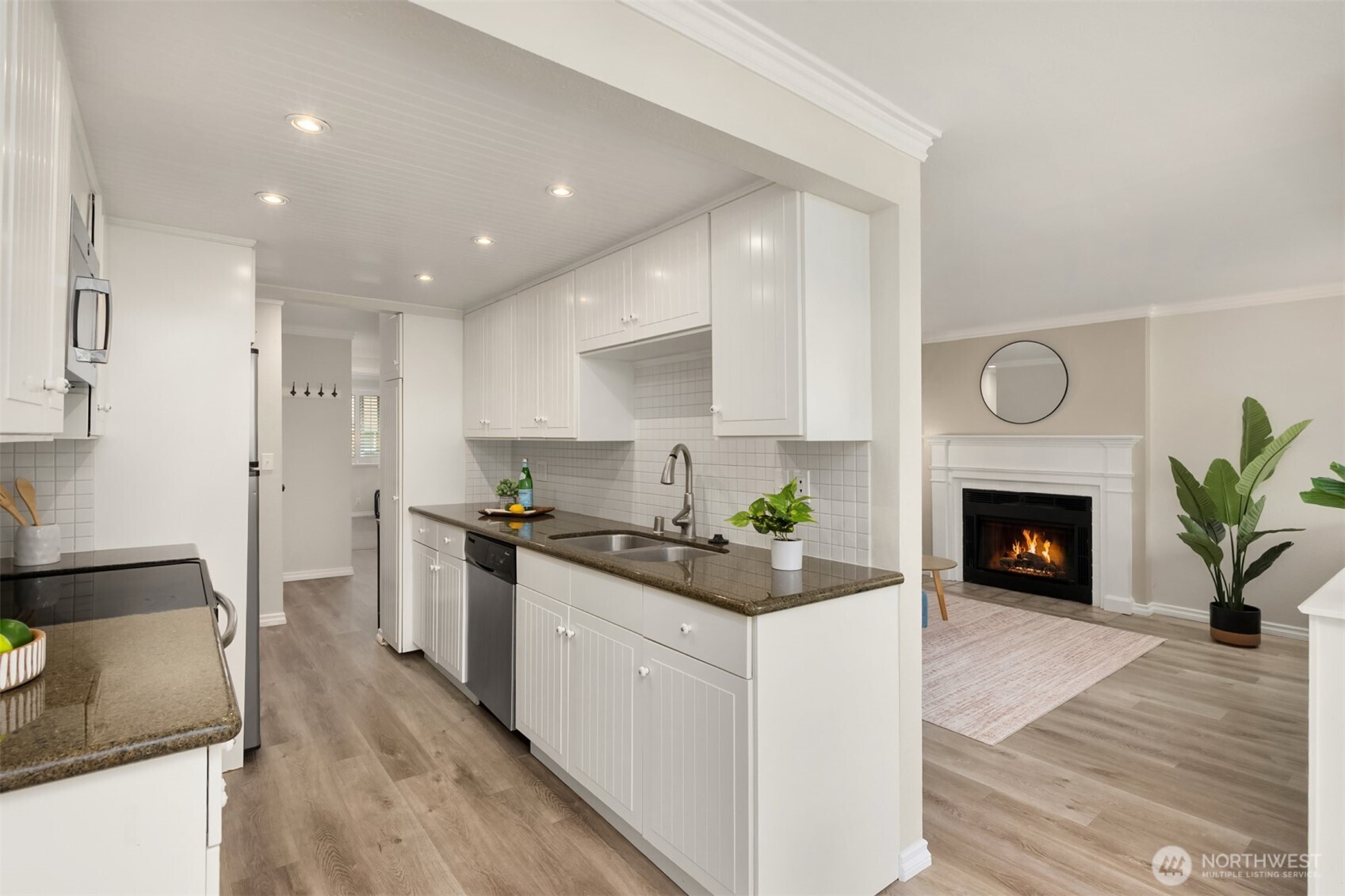 20241 Vikings Crest Loop NE Unit: 6-301