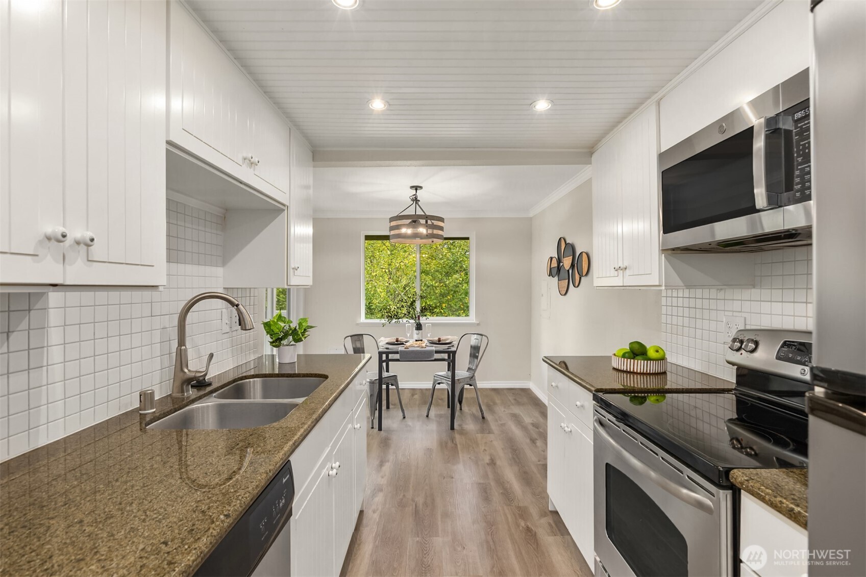 20241 Vikings Crest Loop NE Unit: 6-301